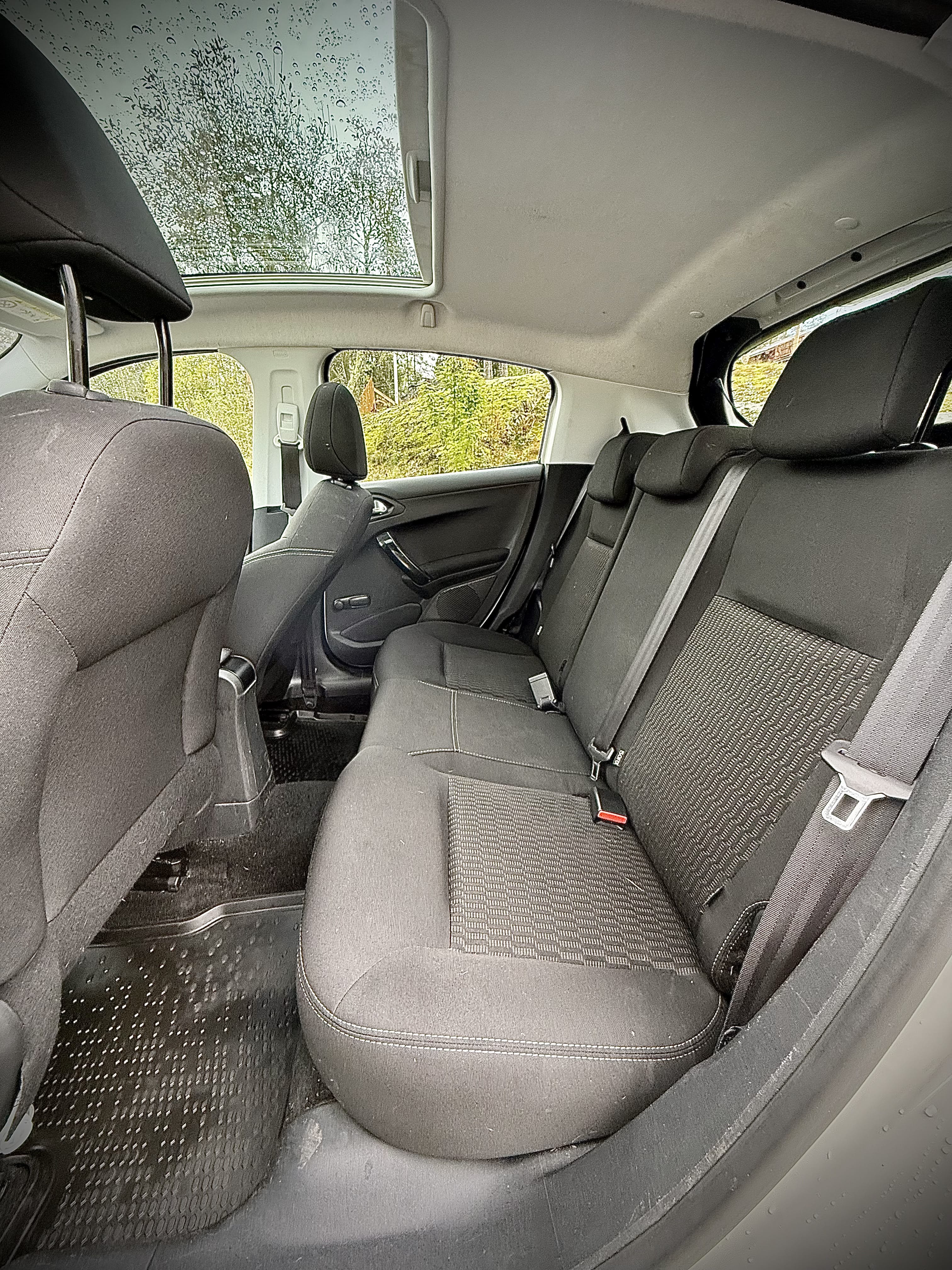 Peugeot 208 med Vinterdekk