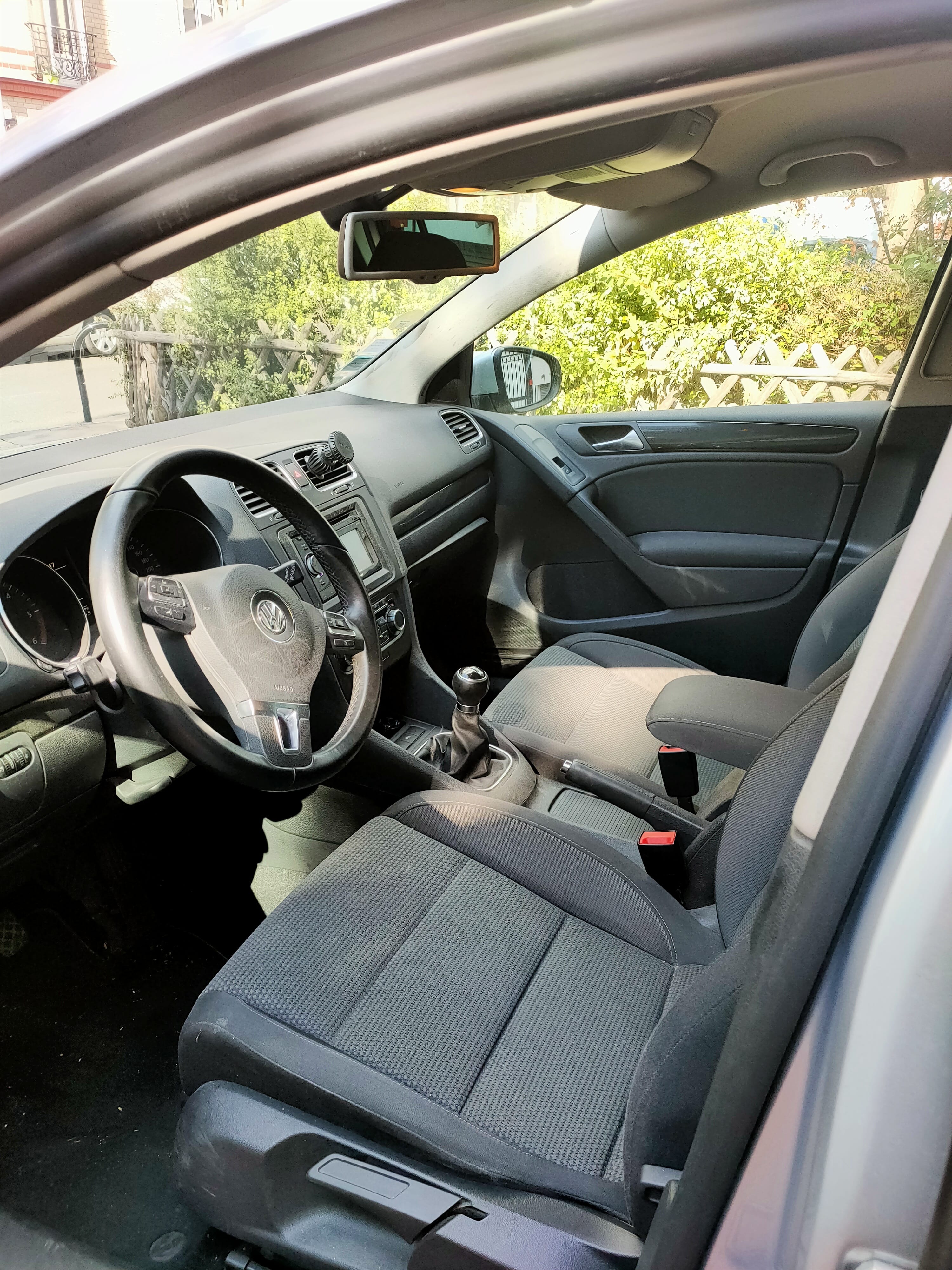 Volkswagen Golf 2.0 TDI avec Audio Bluetooth