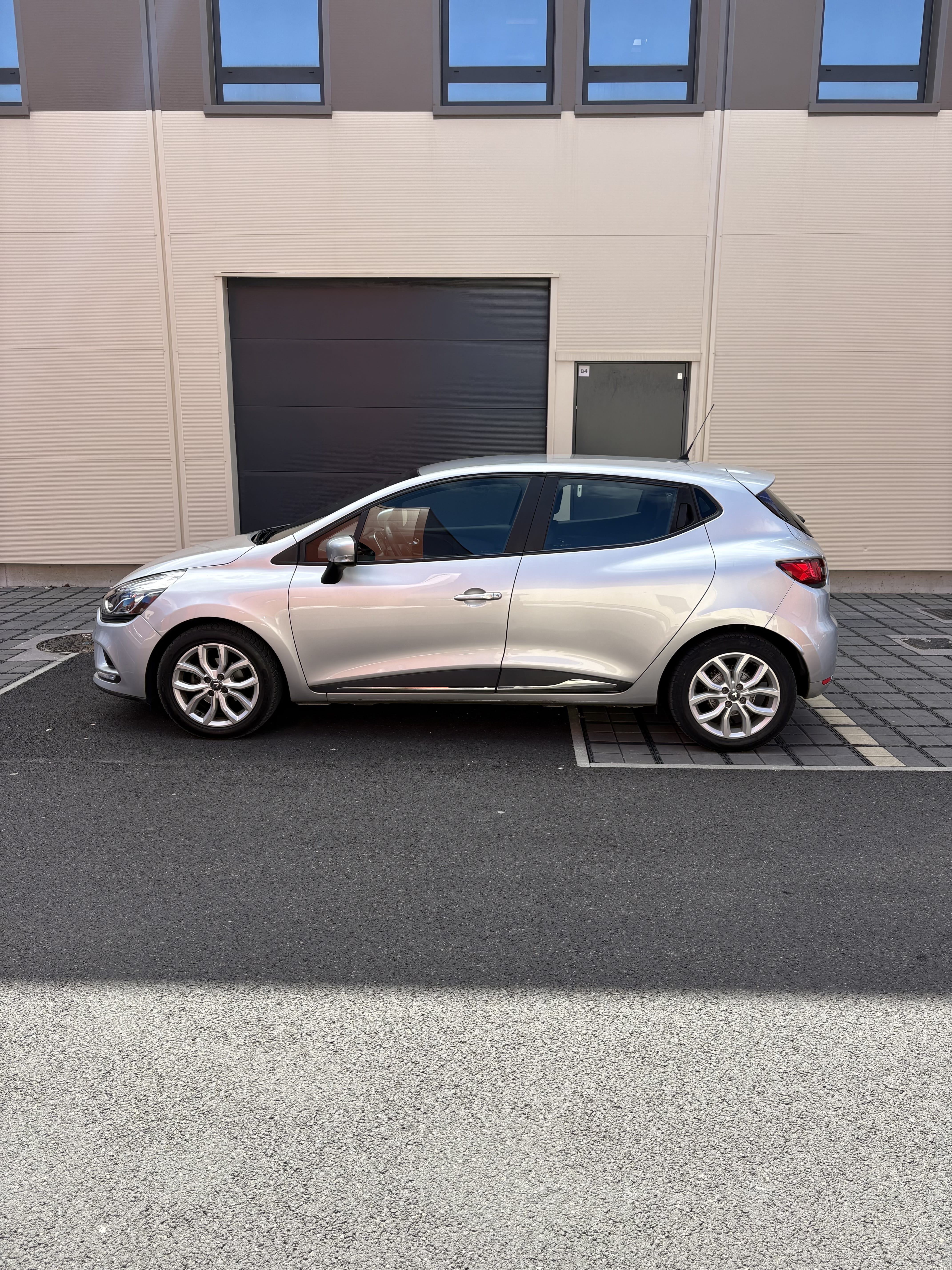 Renault Clio avec Climatisation