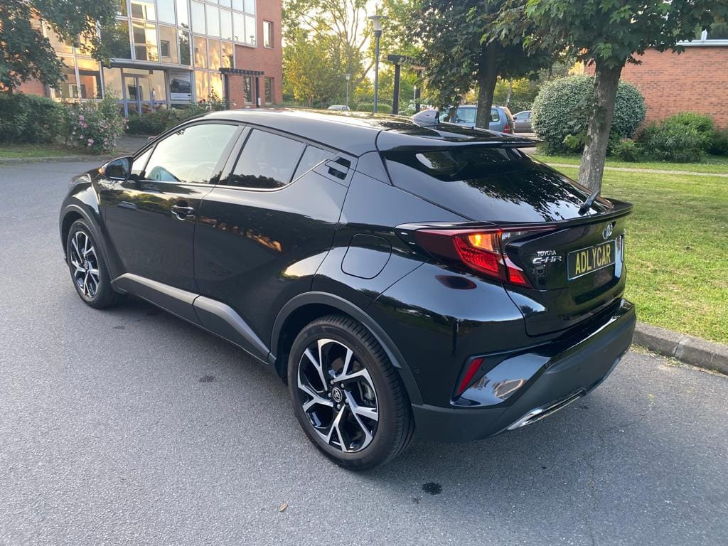 Toyota C-HR avec GPS
