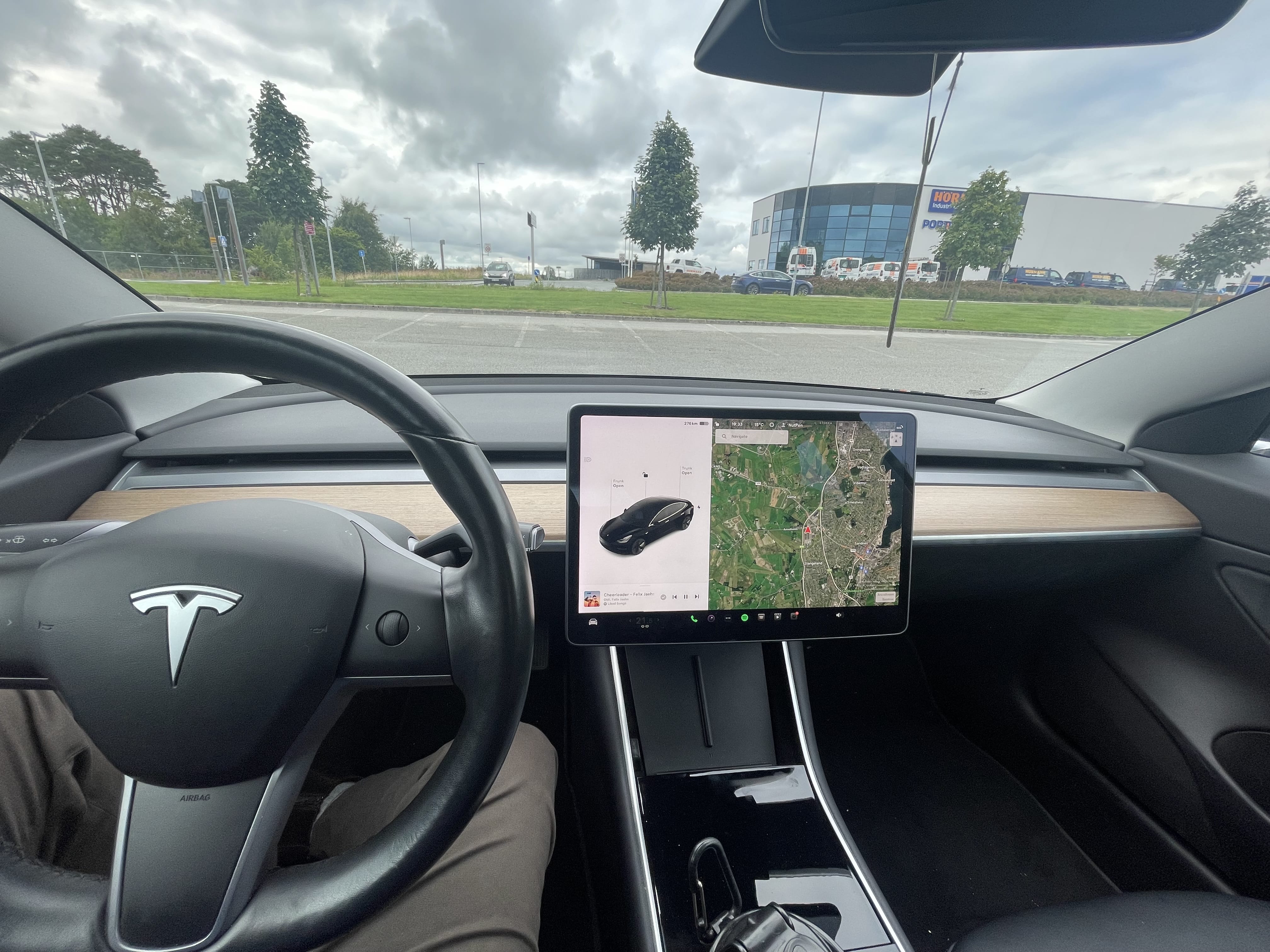 Tesla Model 3 Long Range Dual Motor med Aircondition