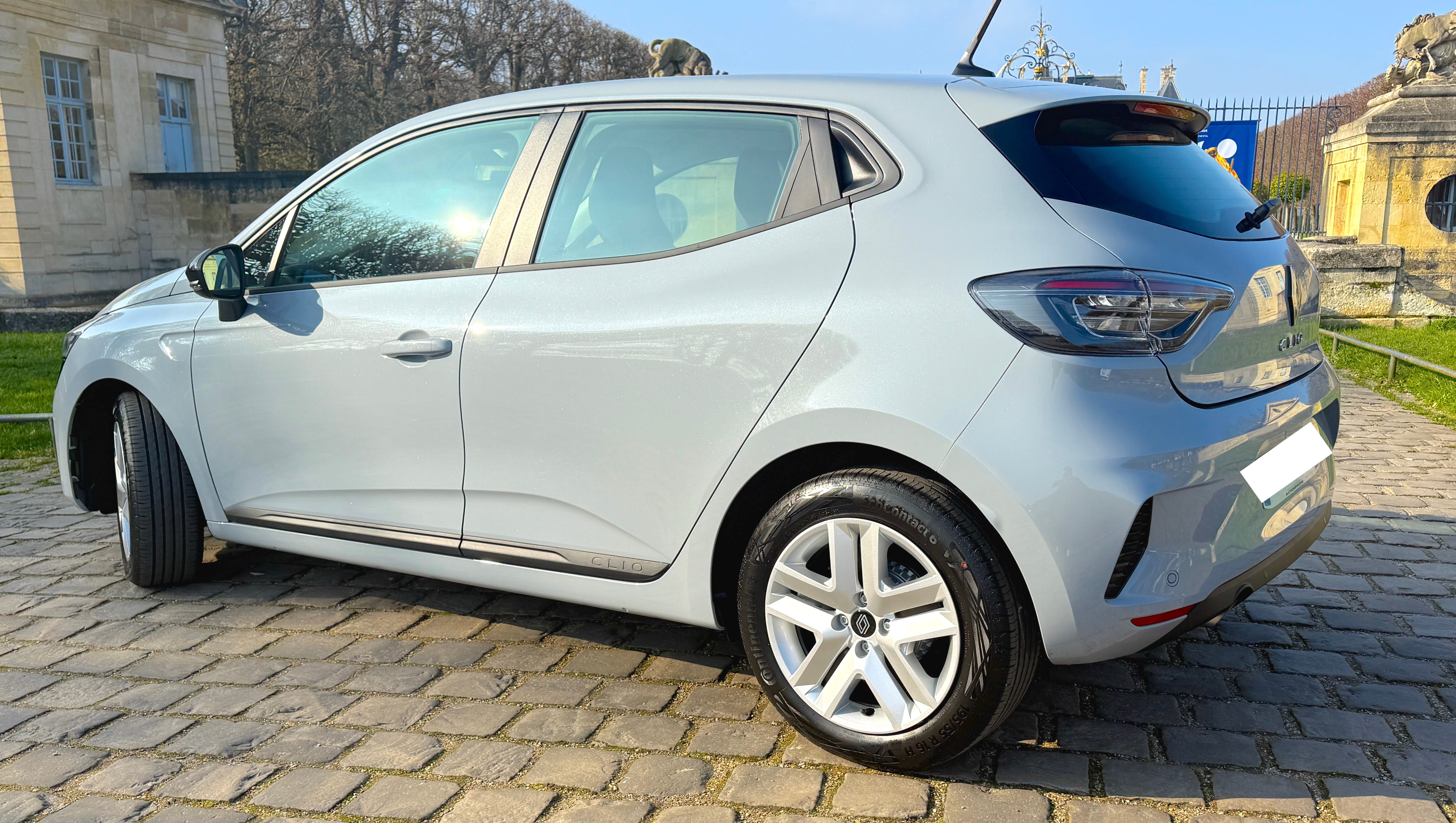 Renault Clio avec GPS