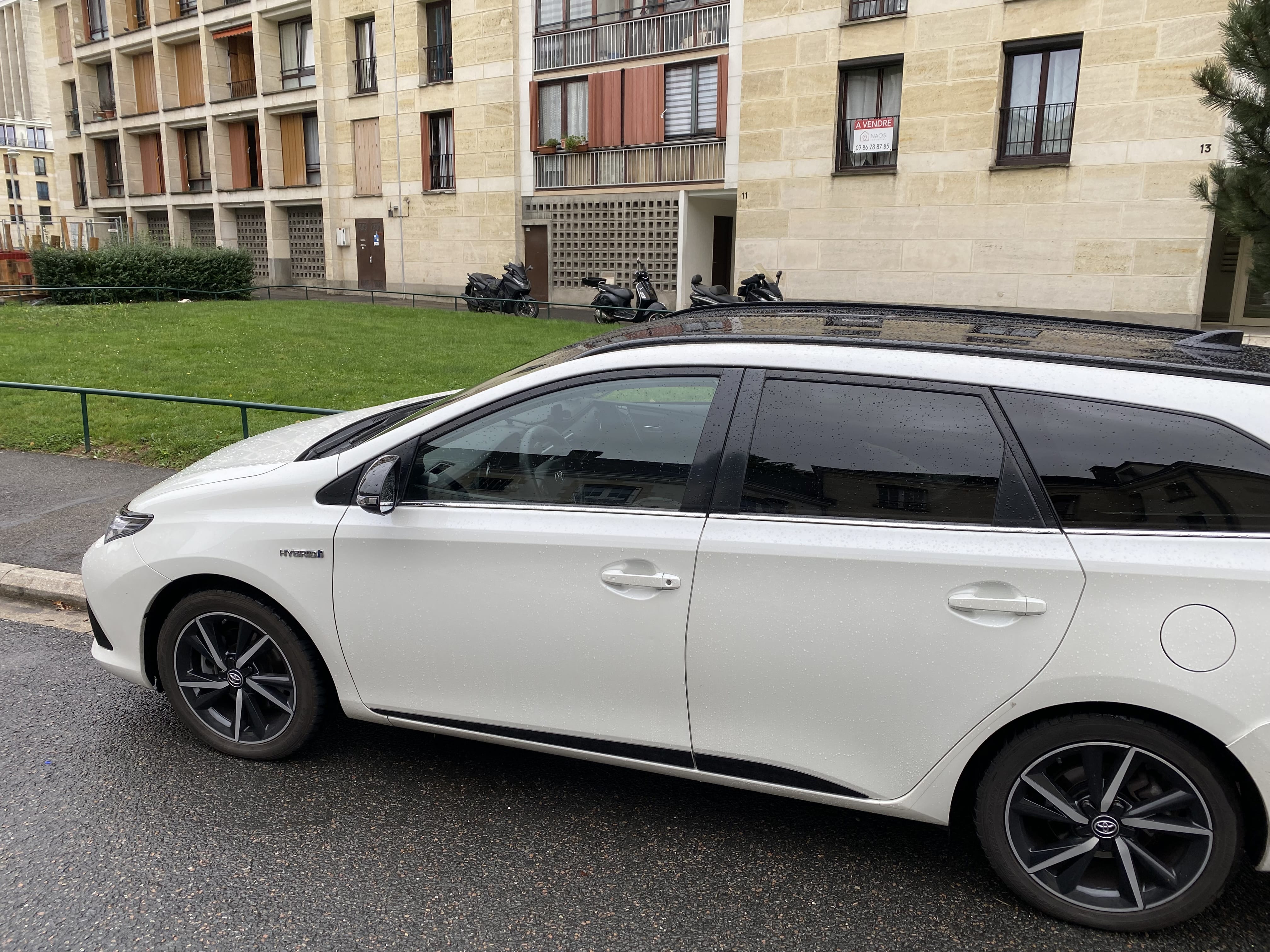 Toyota Auris Touring Sports 1,8 Hybride avec Caméra de recul