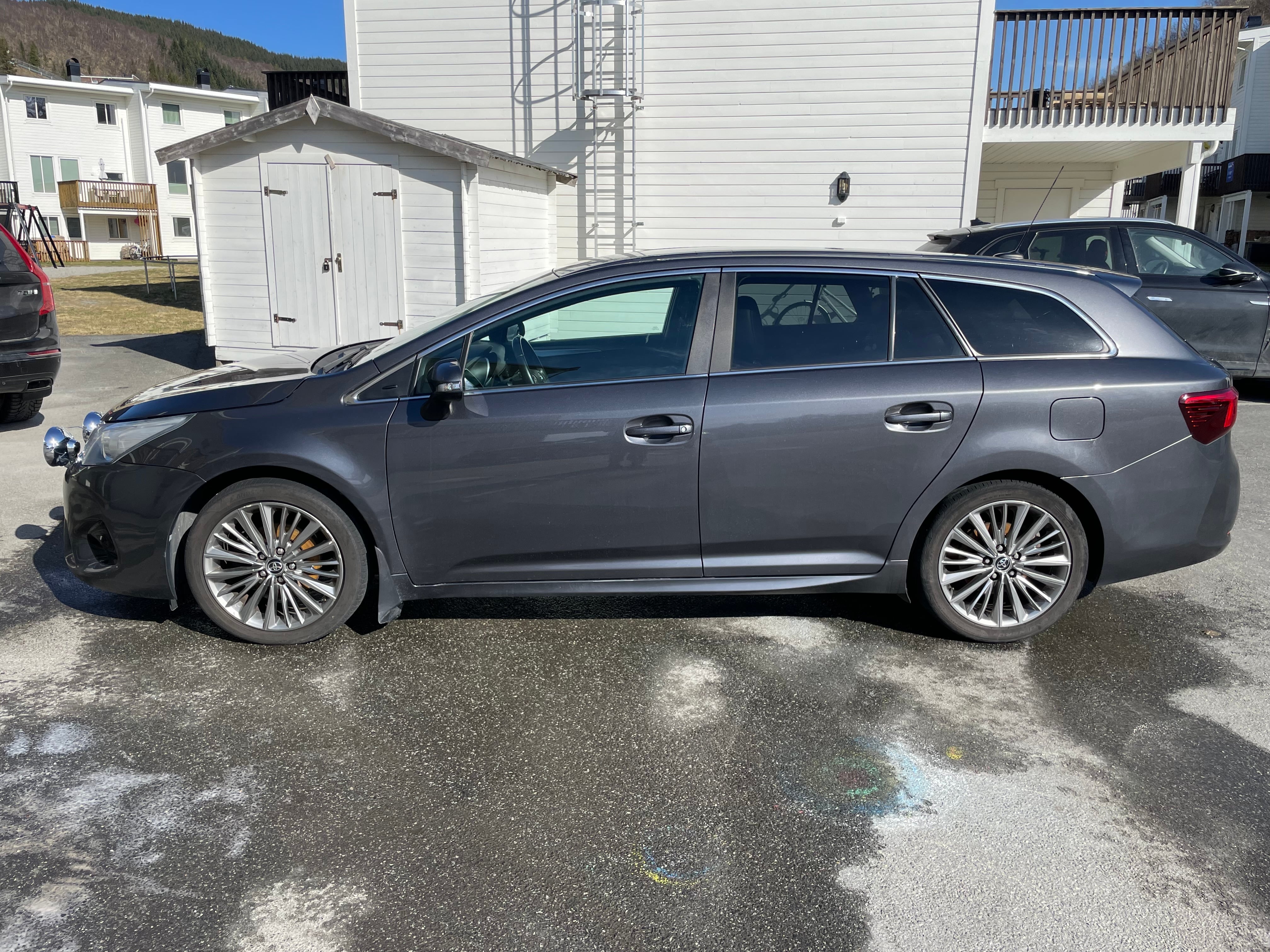 Toyota Avensis med Aircondition