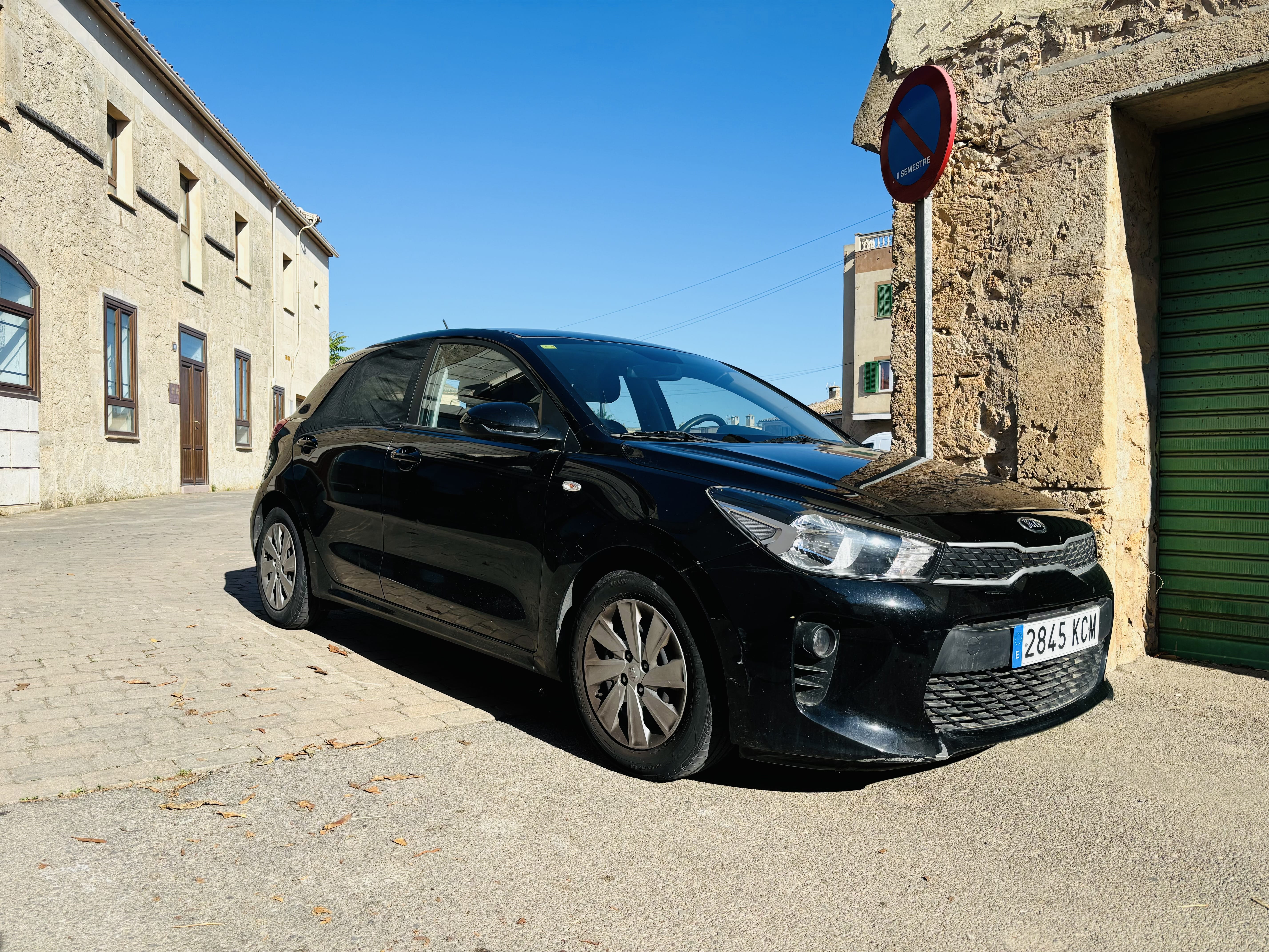 Kia Rio con Aire acondicionado