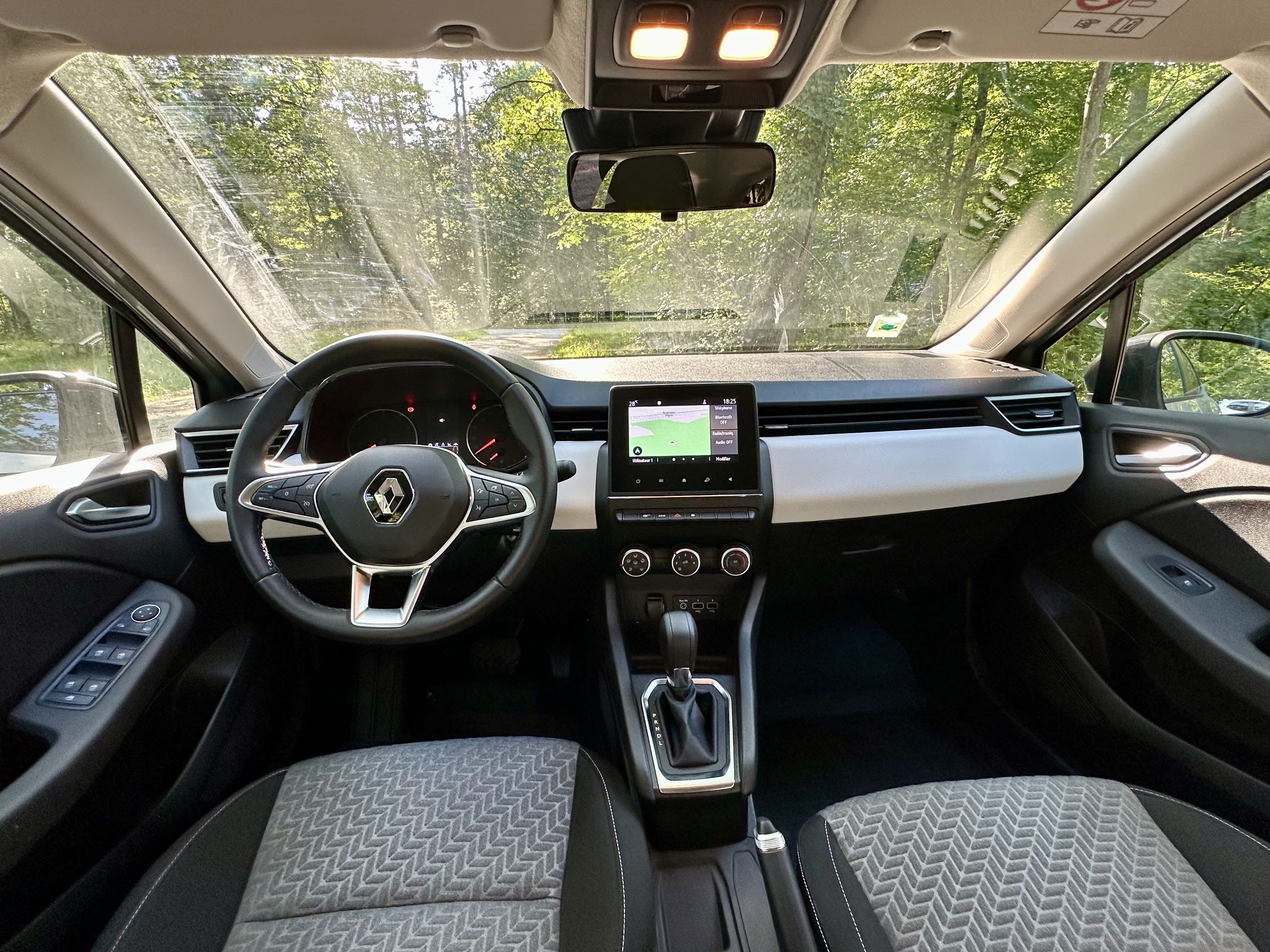 Renault Clio avec Entrée audio / iPod