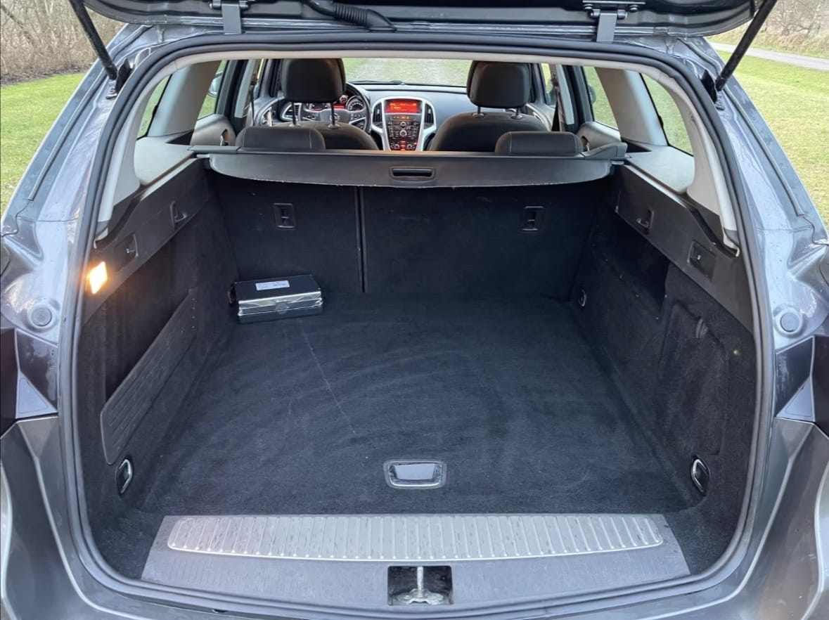 Opel Astra Sports Tourer mit USB-Ladeanschlüsse
