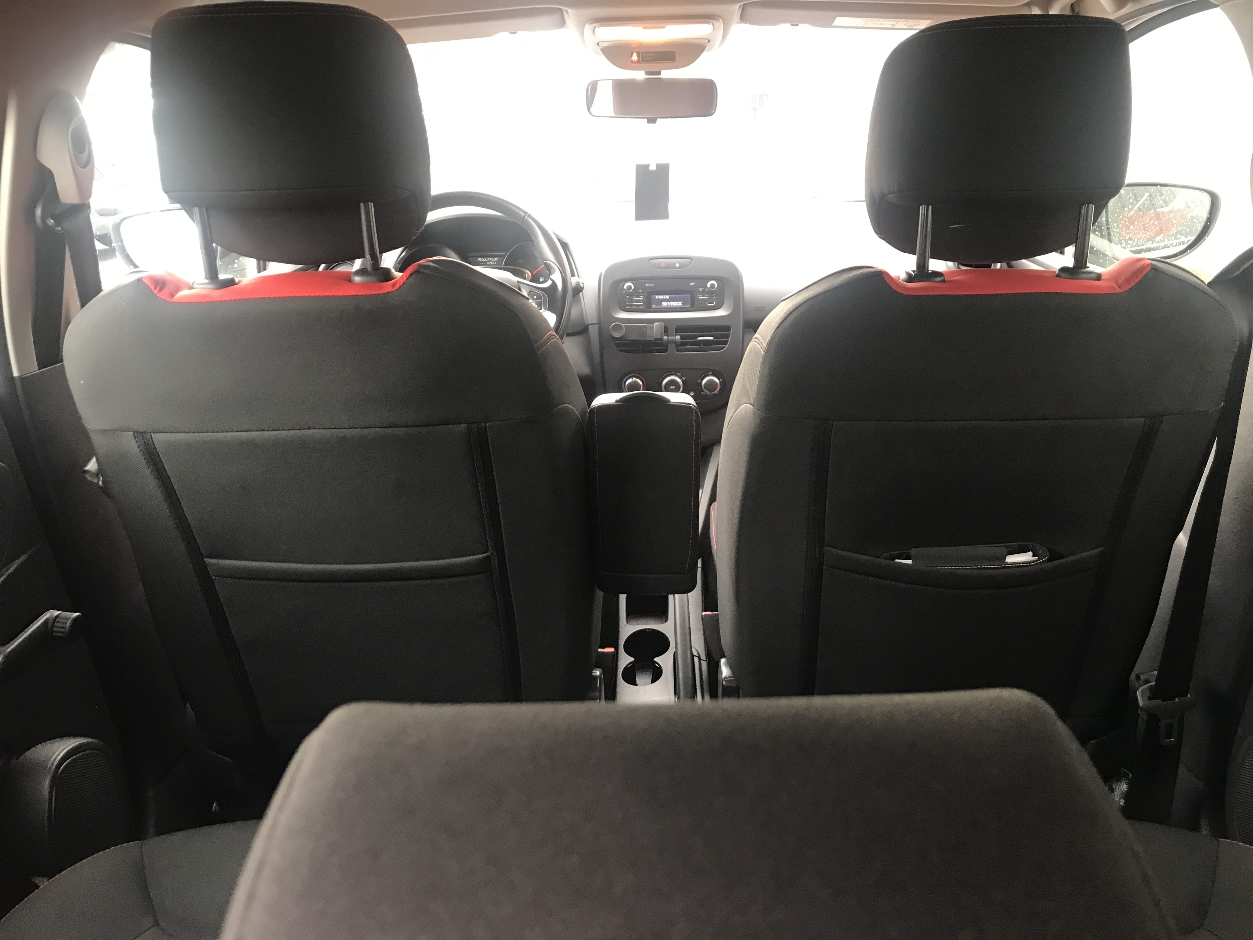 Renault Clio avec Siège bébé