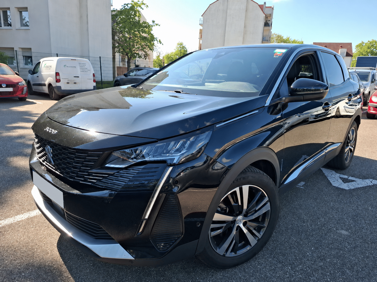 Peugeot 3008, 2023, Essence 95 / Électrique (hybride), automatique