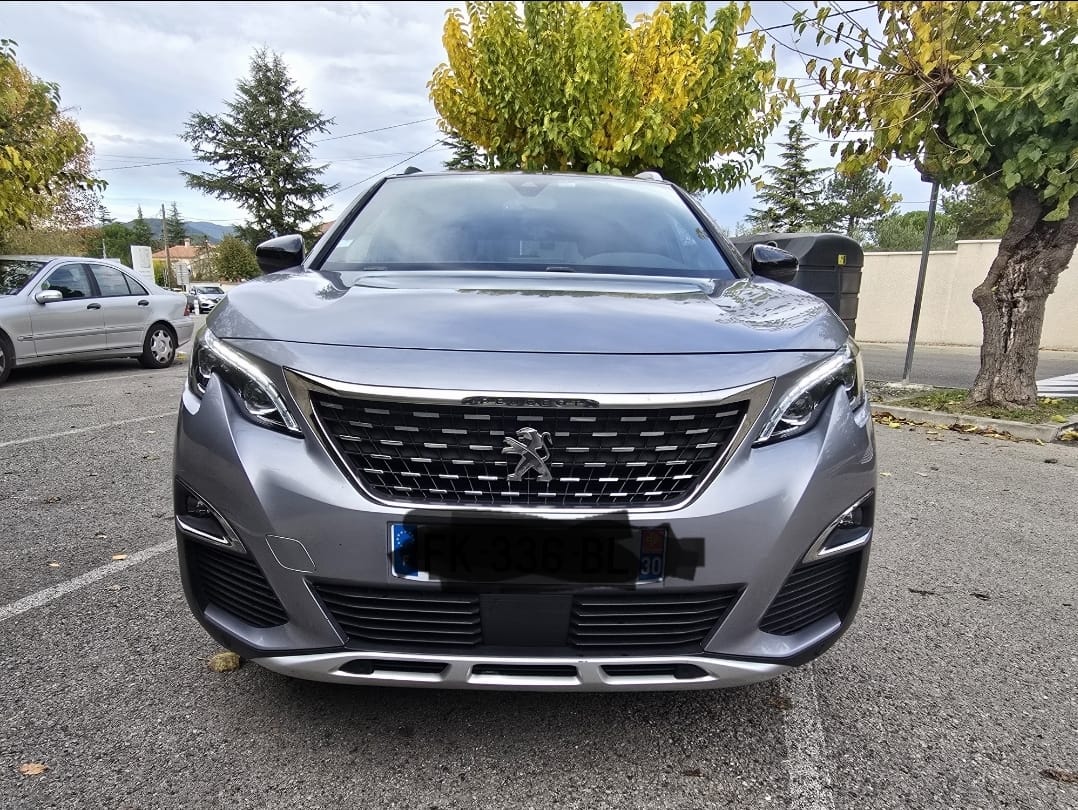 Peugeot 5008, 2016, Diesel, automatique, 7 places