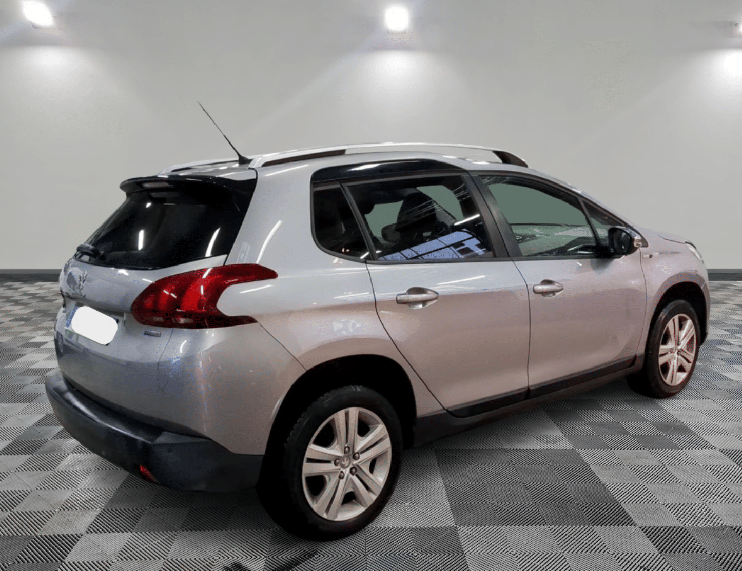 Peugeot 2008 avec GPS