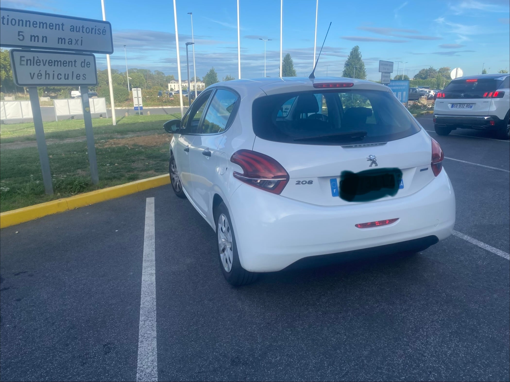 Peugeot 208 avec Siège bébé