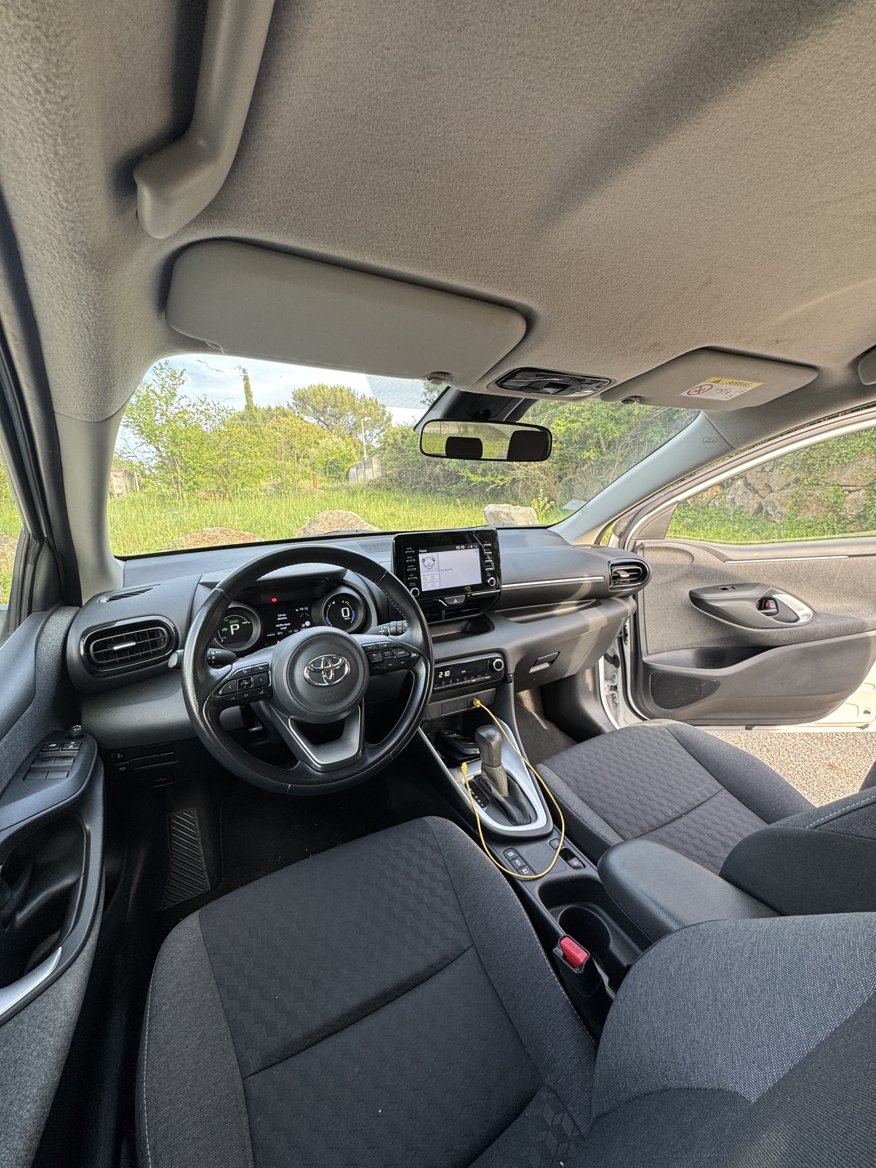 Toyota Yaris Hybride with GPS