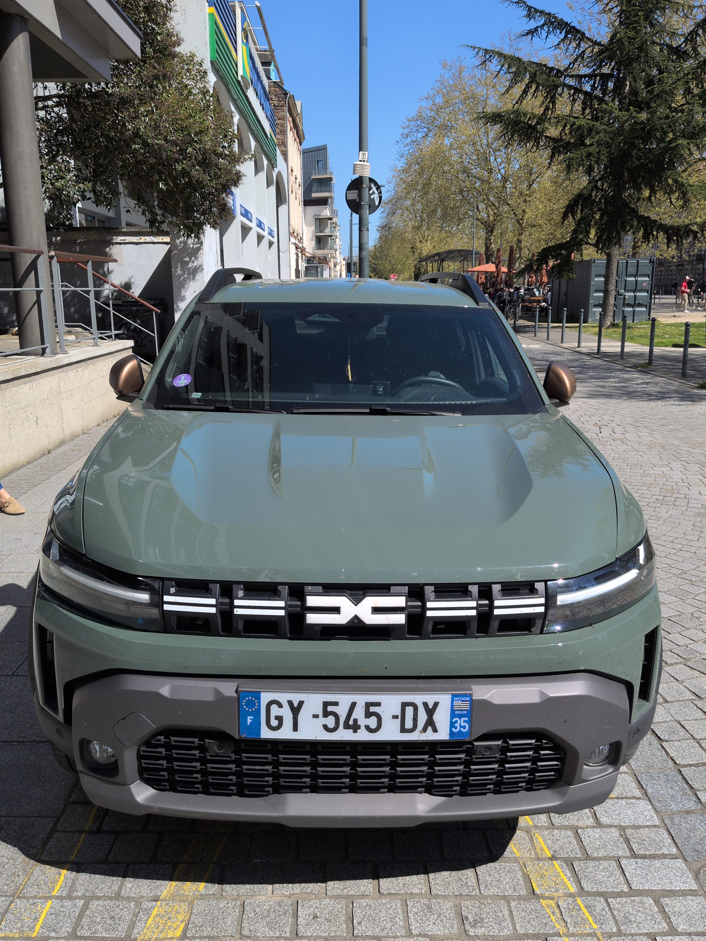 Dacia Duster with Bluetooth audio