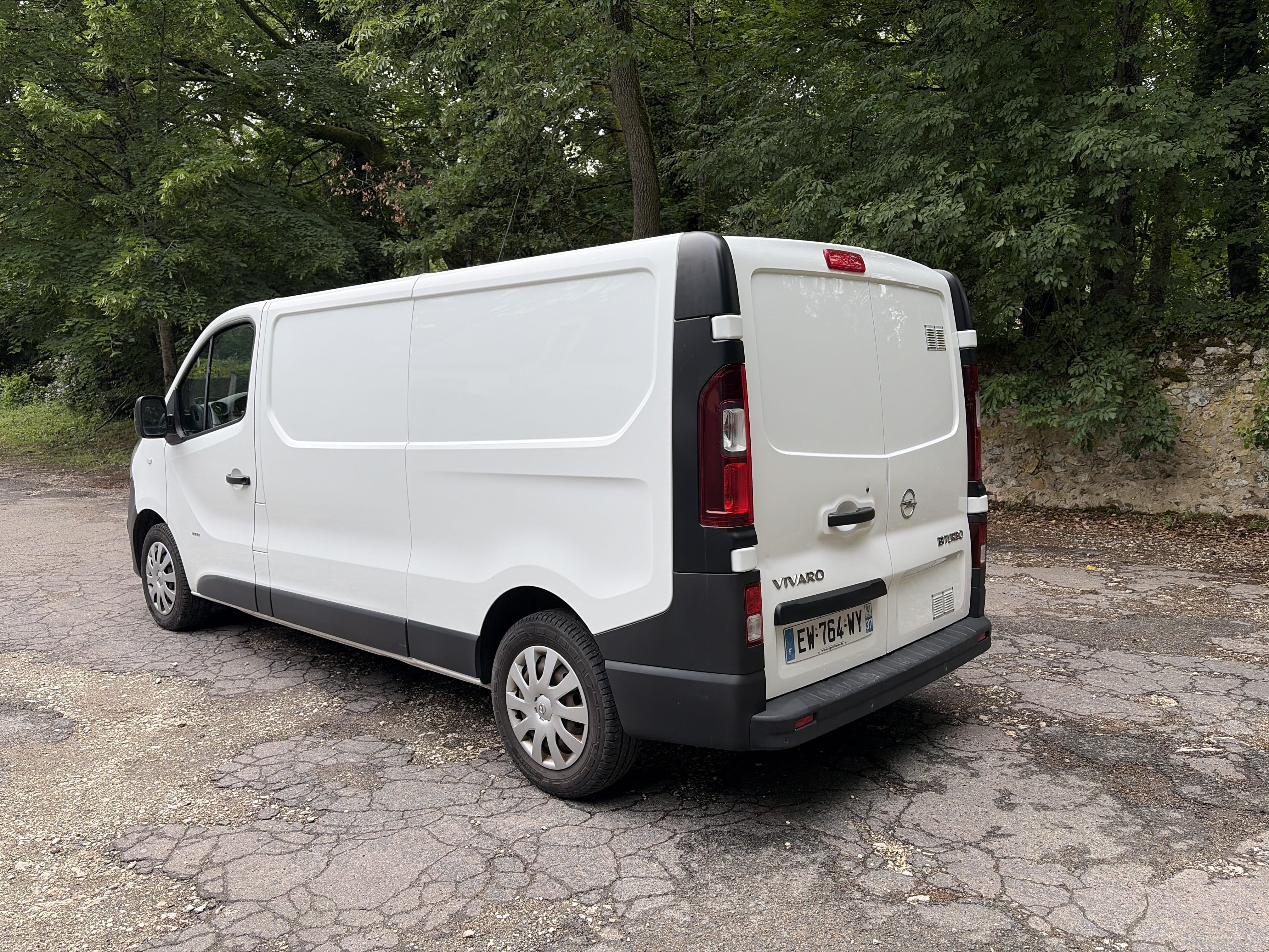 Opel Vivaro avec Caméra de recul
