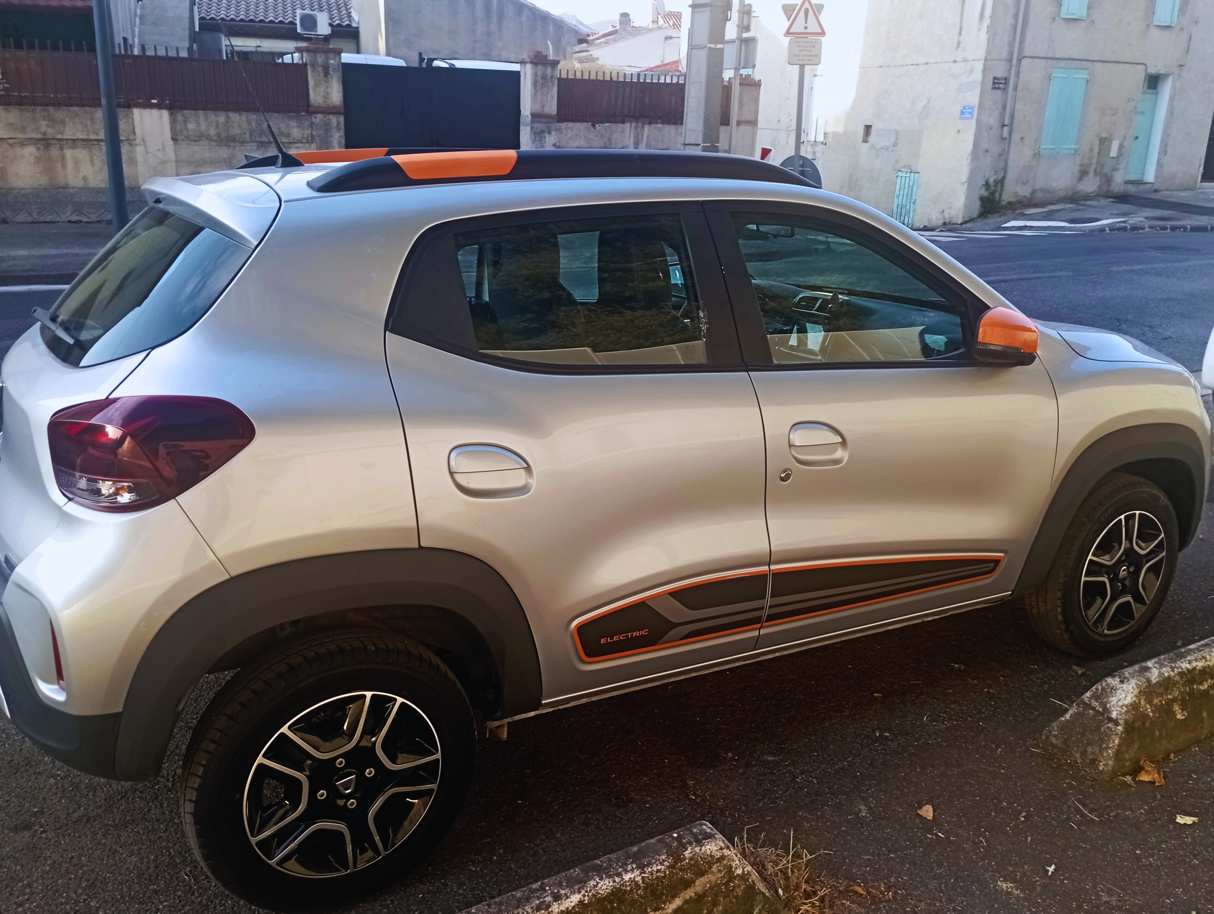 Dacia Spring avec Climatisation