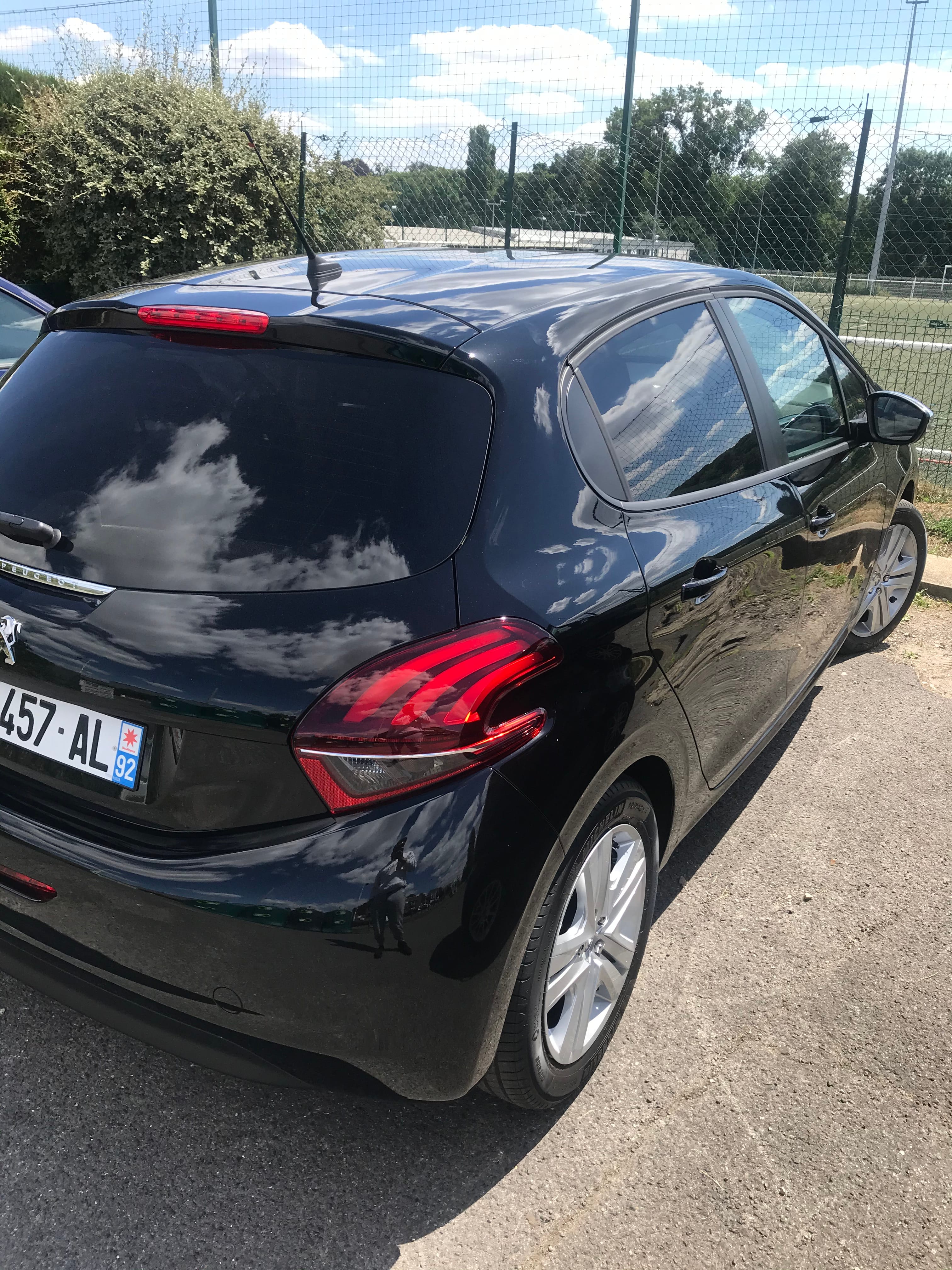 Peugeot 208 avec Climatisation