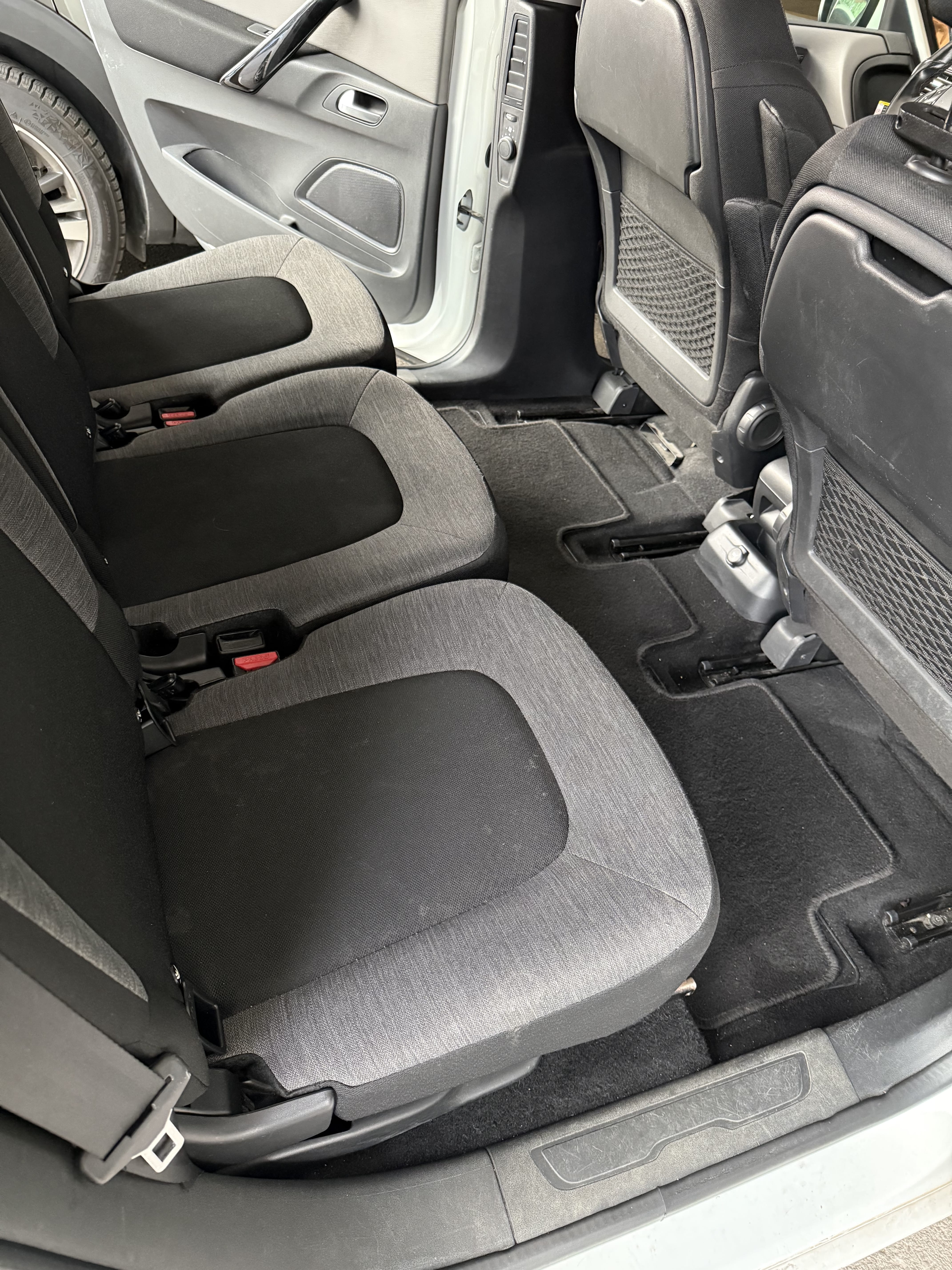 Citroen C4 Grand Picasso avec Entrée audio / iPod