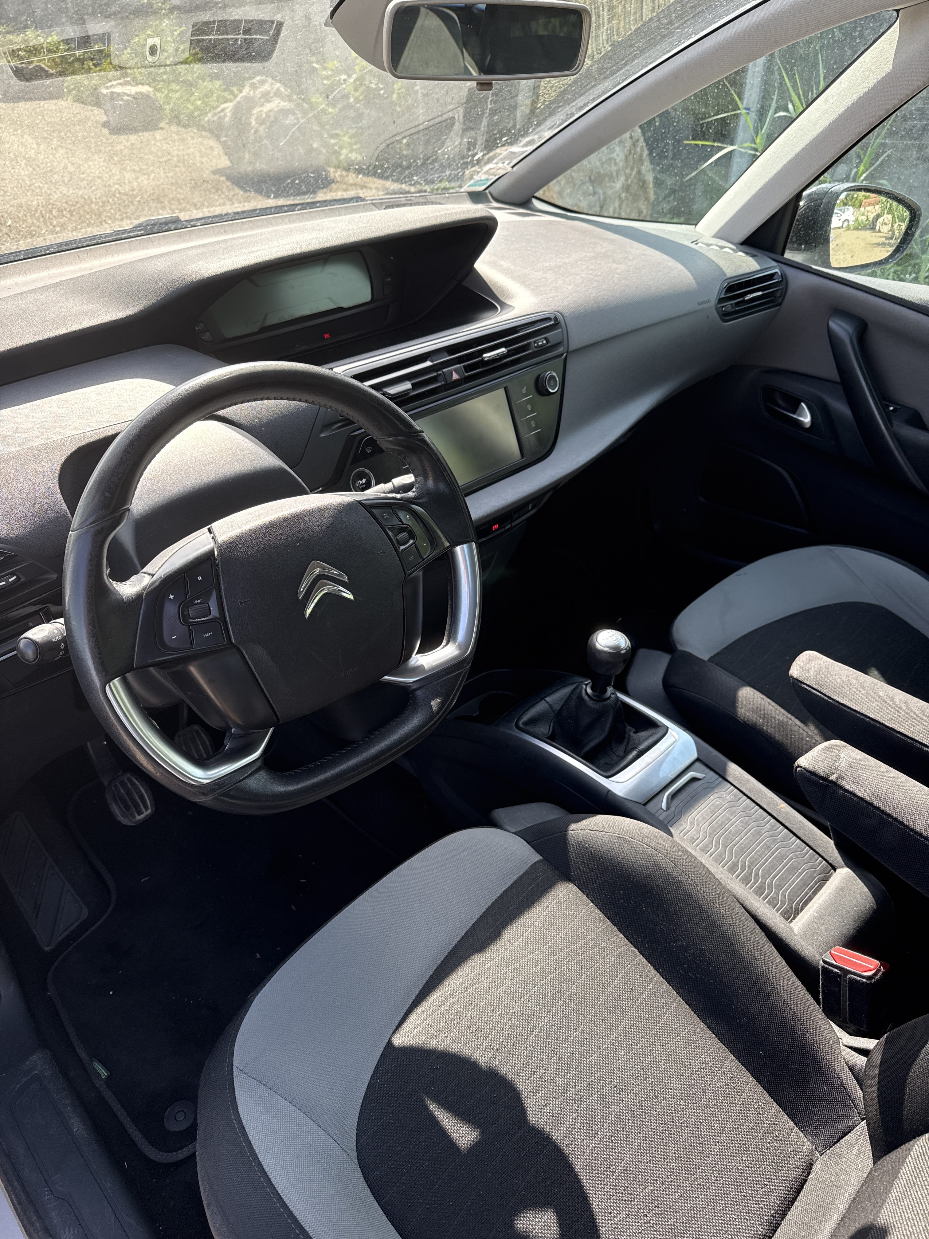 Citroen C4 Picasso avec Entrée audio / iPod