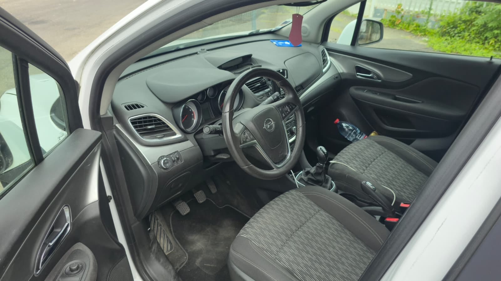 Opel Mokka avec Siège bébé