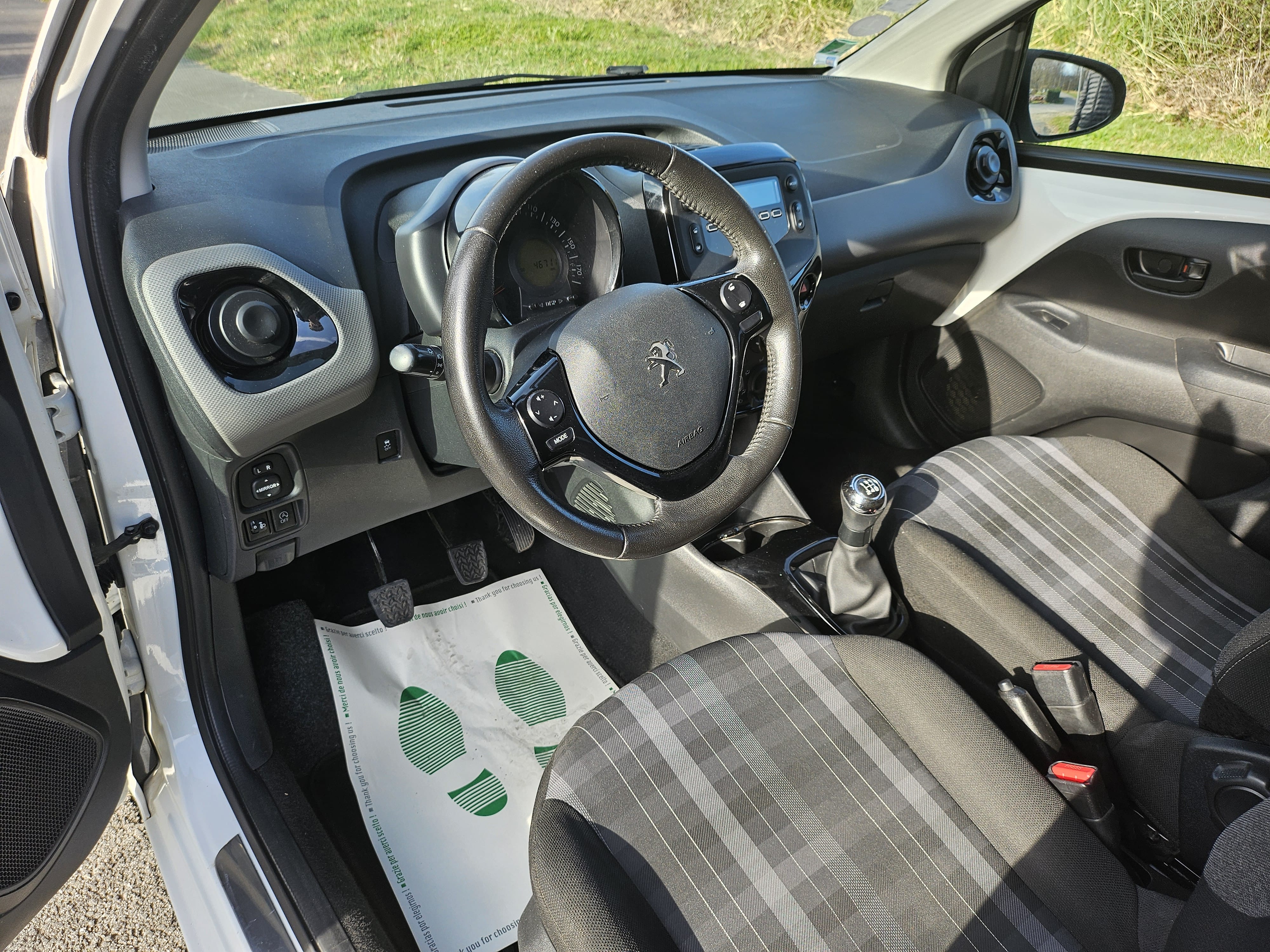 Peugeot 108 with Bluetooth audio