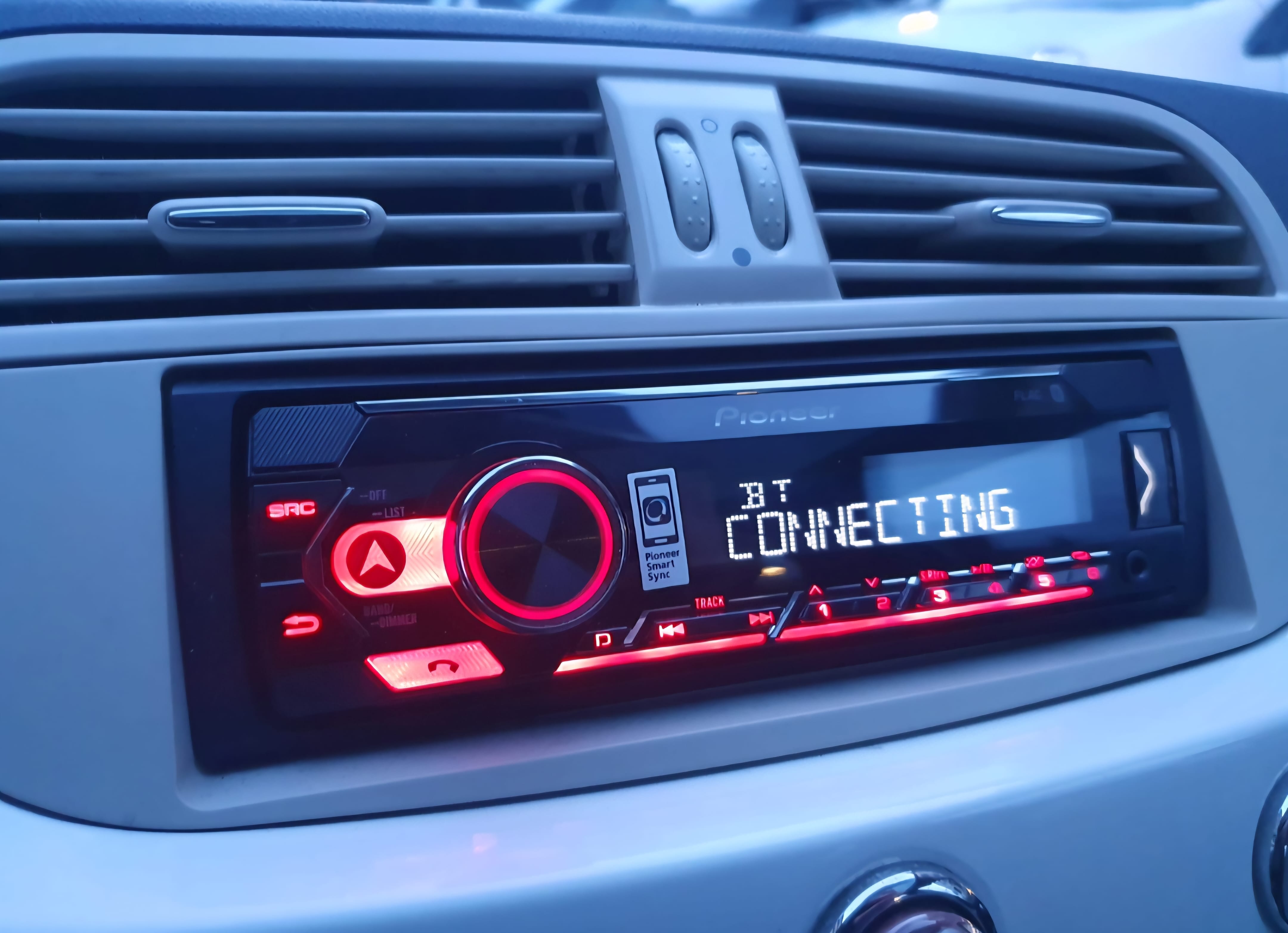 Fiat 500 Toit panoramique, Clim, Bluetooth, USB, super 95 avec Entrée audio / iPod