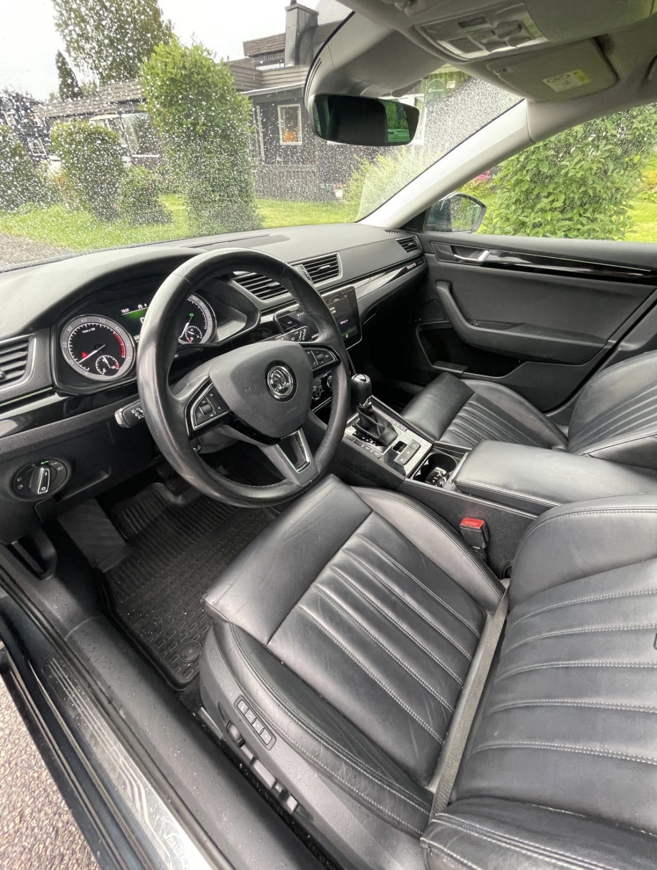 Skoda Superb med Cruisekontroll