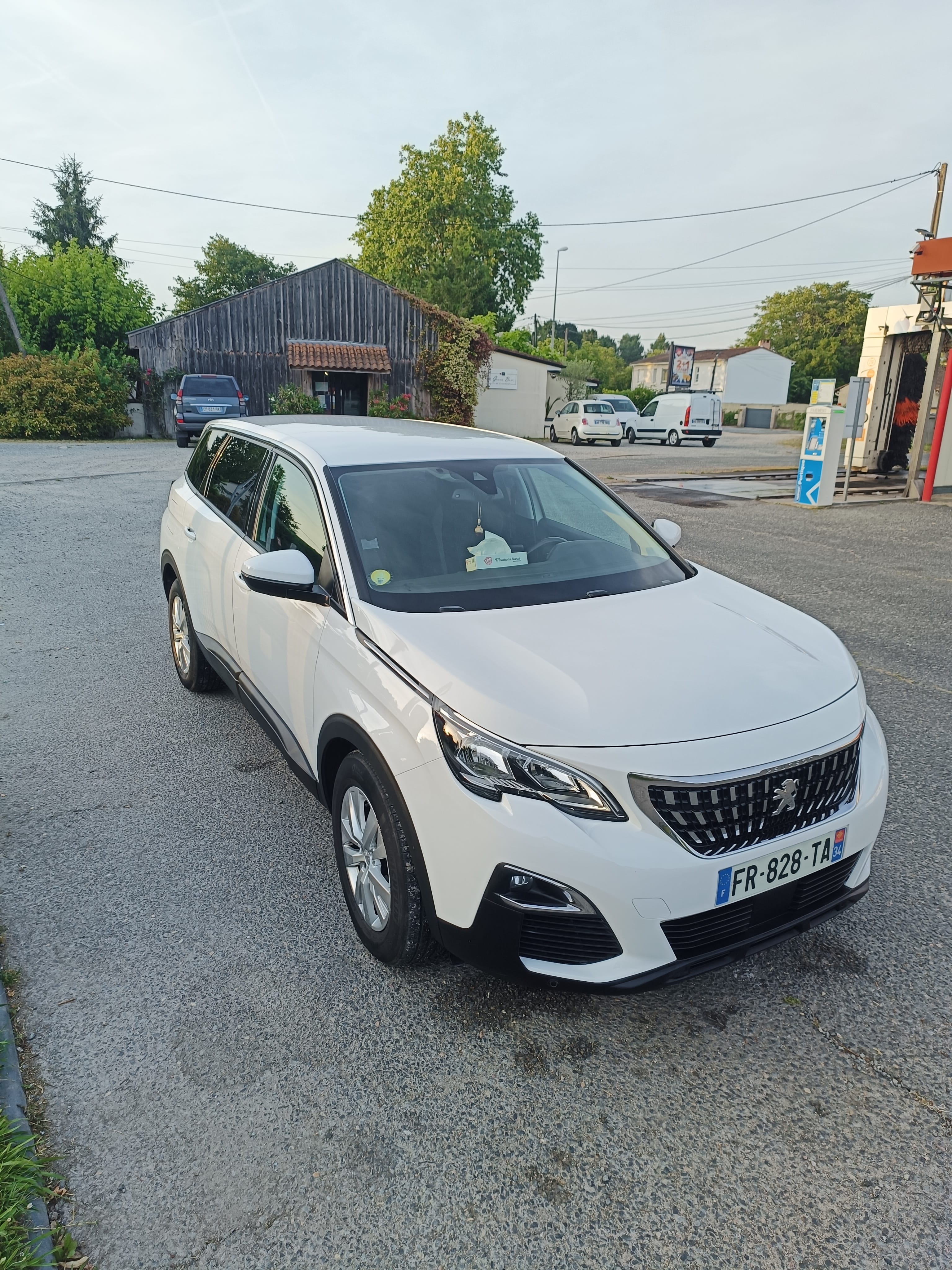 Peugeot 5008 avec Régulateur de vitesse