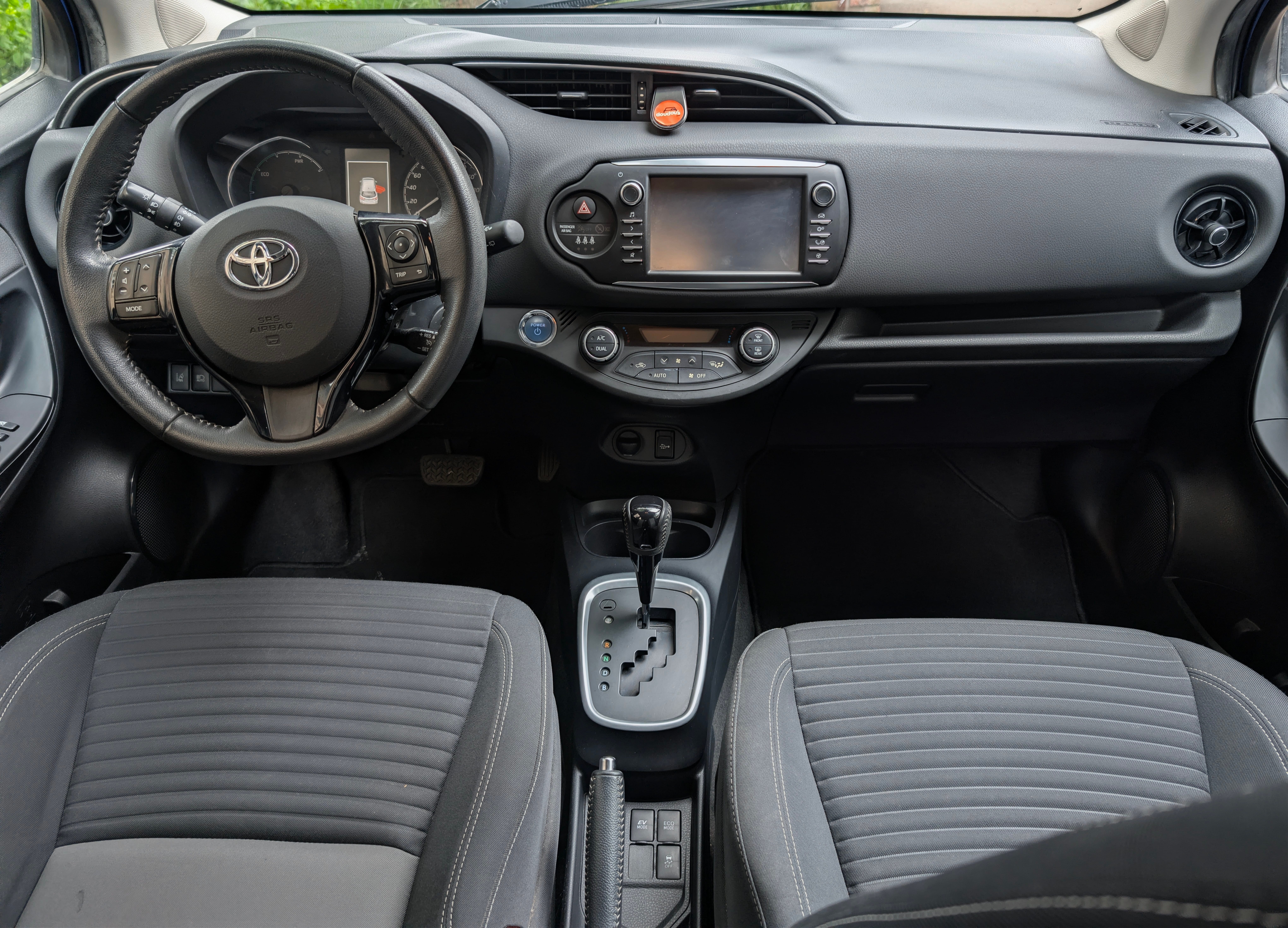 Toyota Yaris Hybride avec GPS