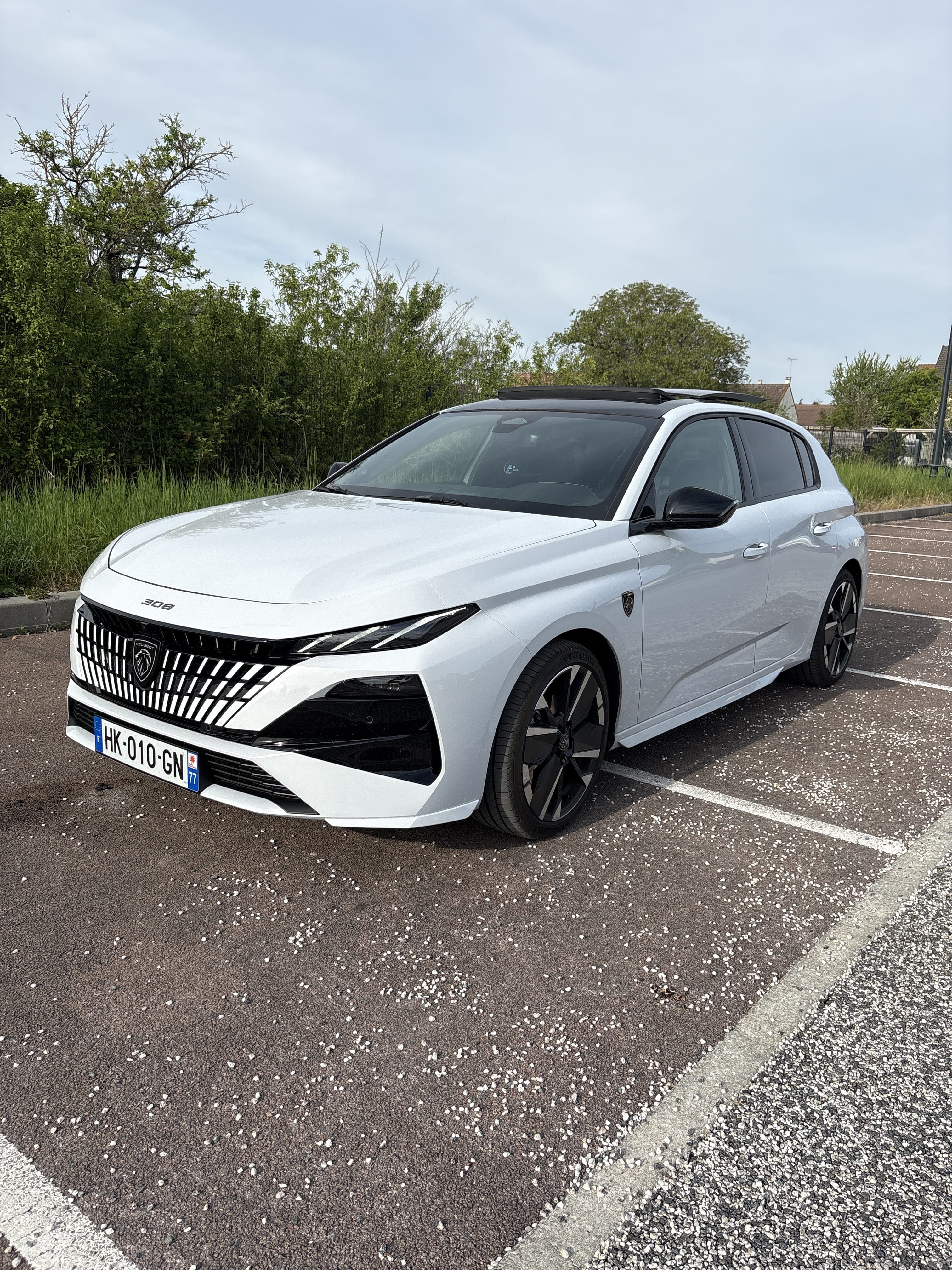 Peugeot 308, 2026, Essence 95 / Électrique (hybride), automatique