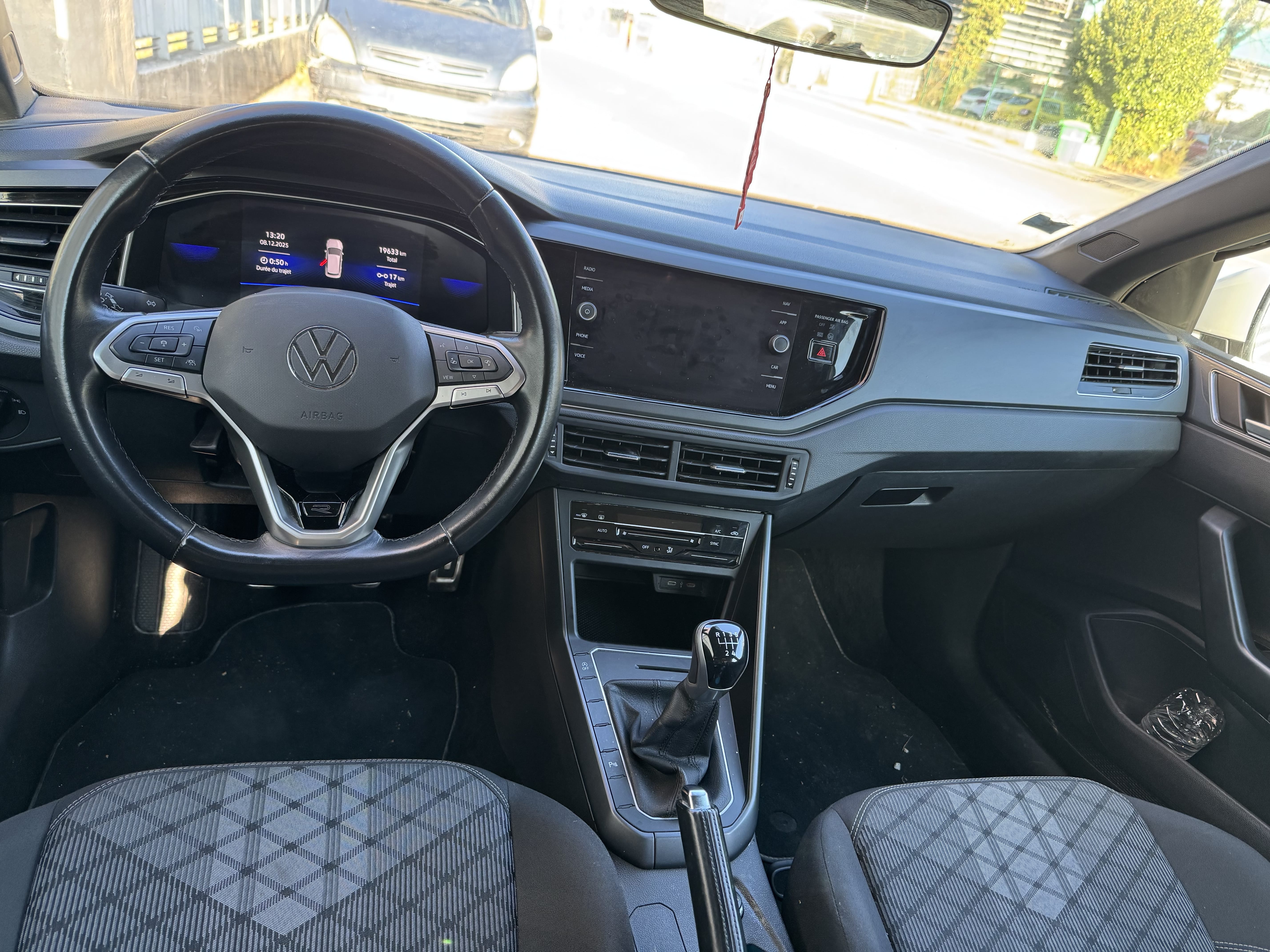 Volkswagen Polo R-Line avec GPS