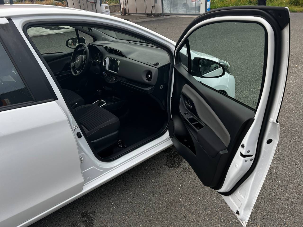 Toyota Yaris Hybride avec Apple CarPlay
