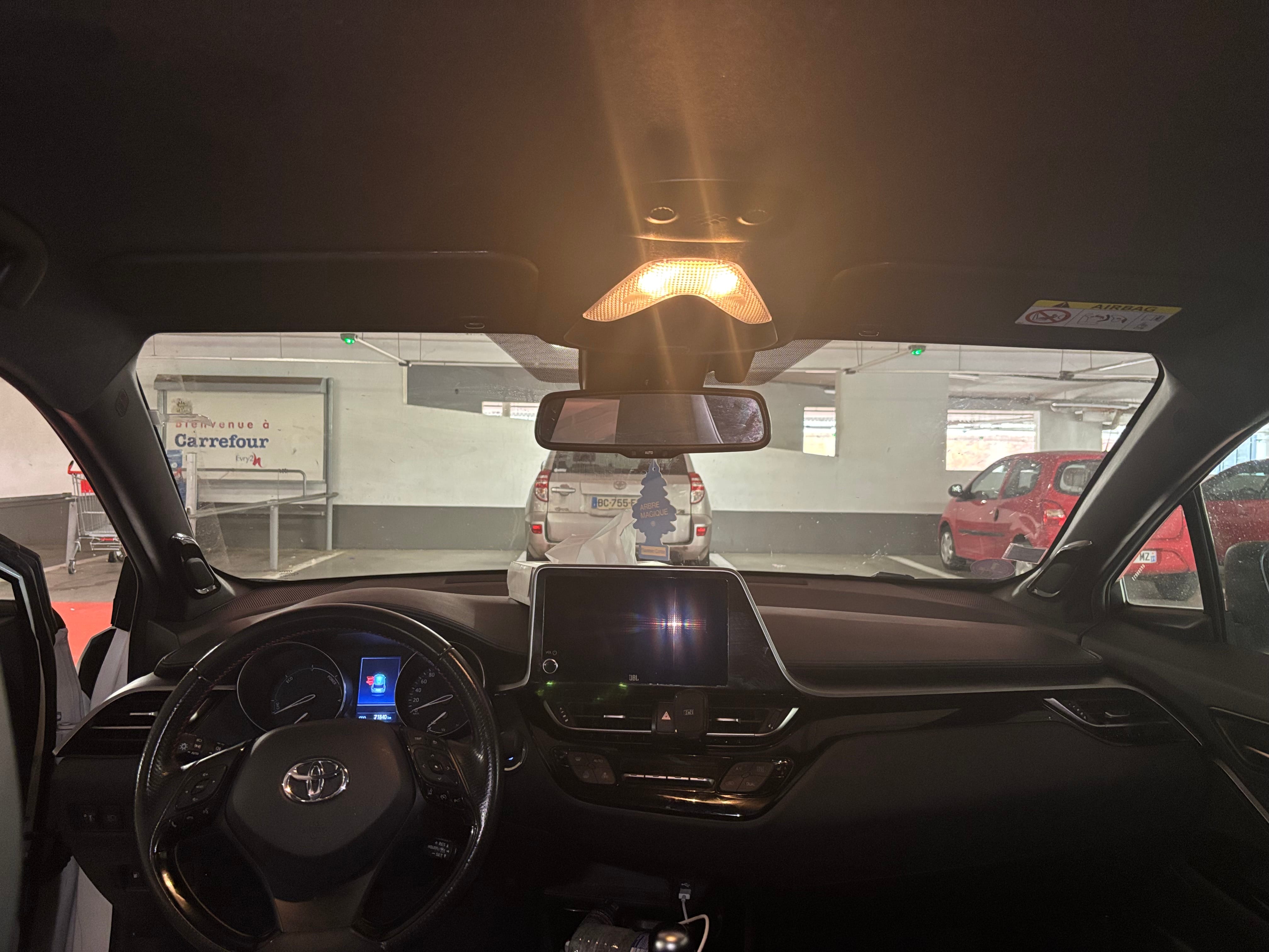 Toyota C-HR Hybrid avec GPS