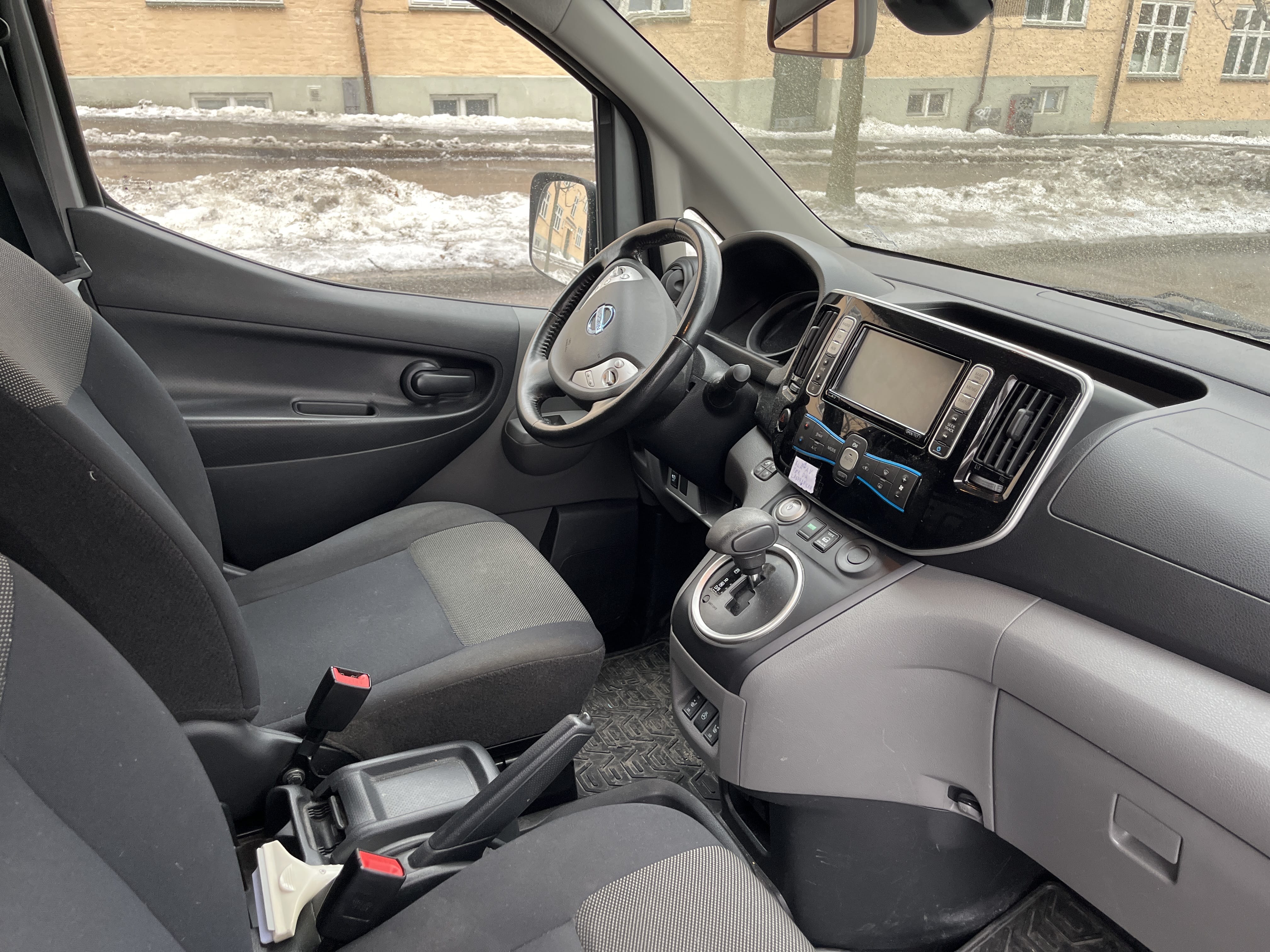 Nissan e-NV200 Varebil 4 - 40kWh (200km rekkevidde).... mit Tempomat