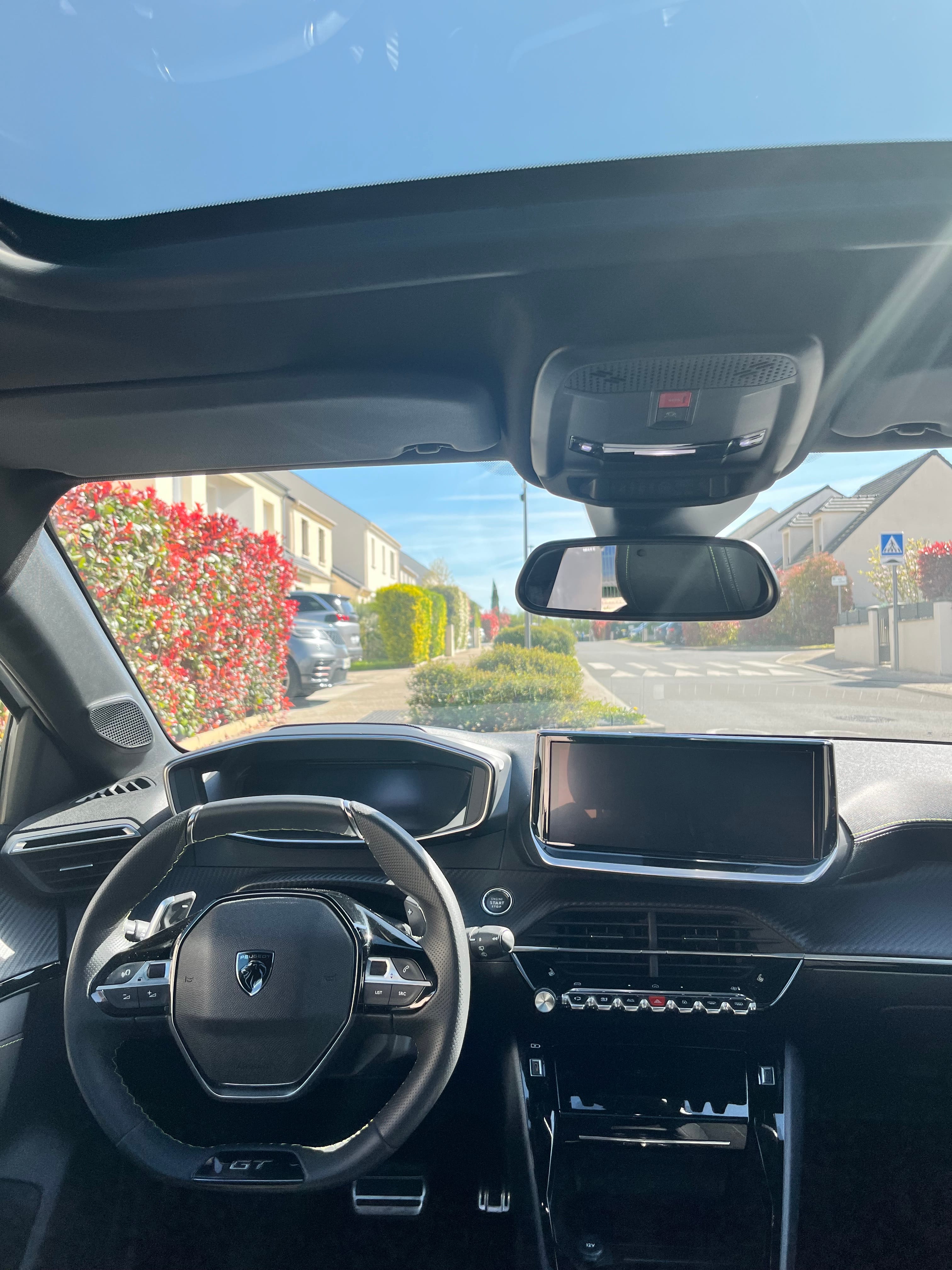 Peugeot 208 GT Line avec Caméra de recul