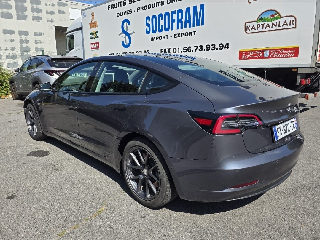 Tesla Model 3 Standard Range Plus avec Climatisation