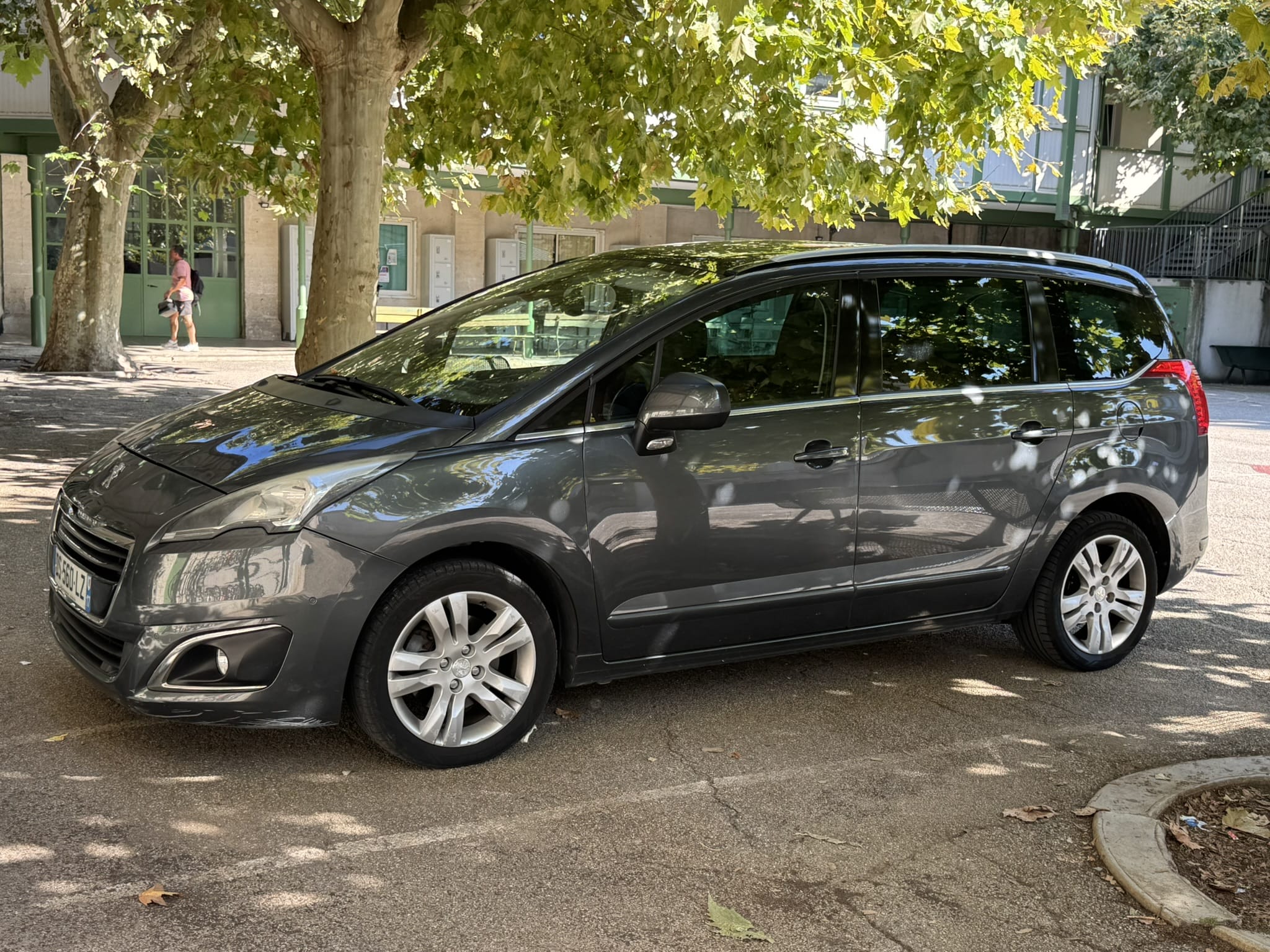 Peugeot 5008 met GPS