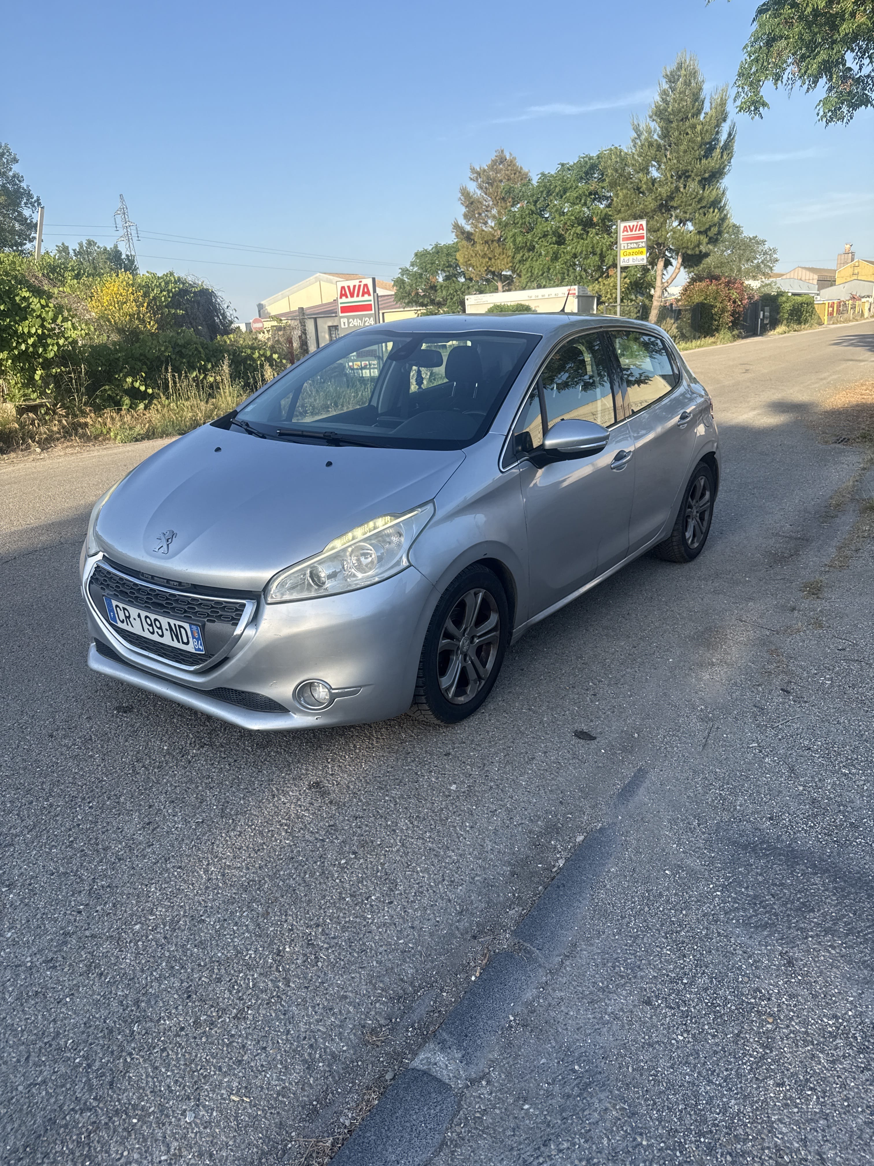 Peugeot 208, 2013, Diesel, automatique
