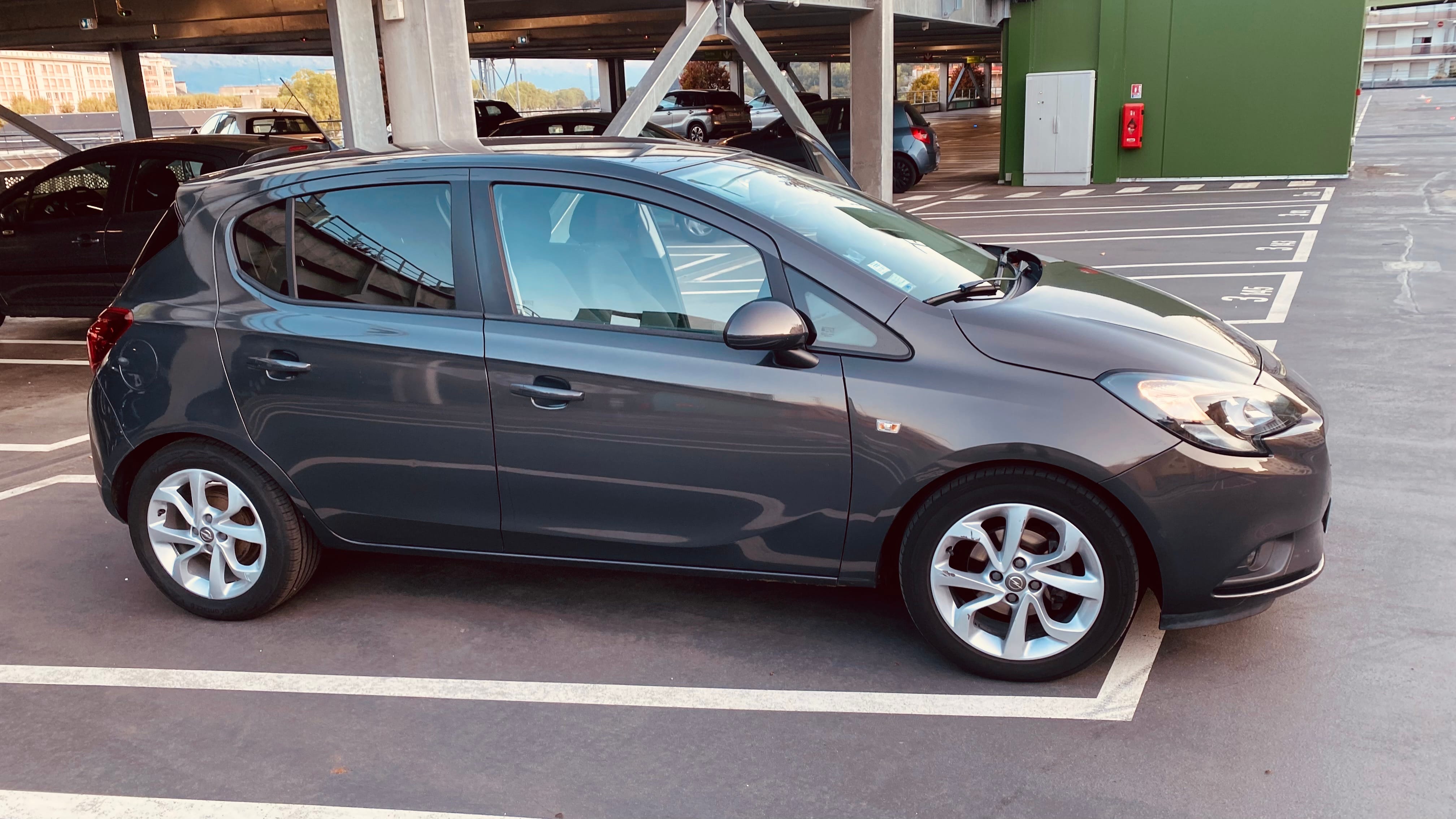 Opel Corsa avec Climatisation