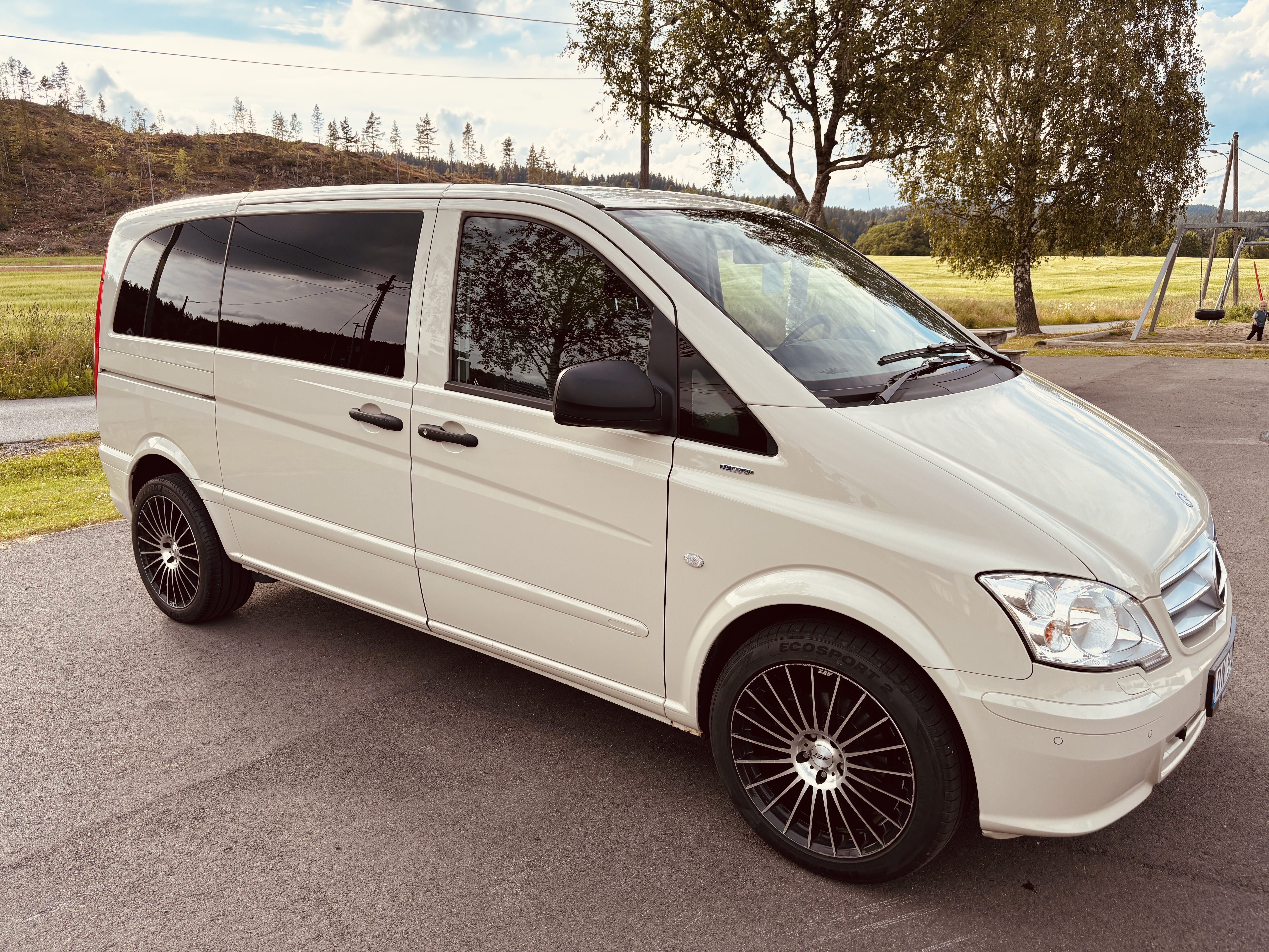 Mercedes-Benz Viano 2.2 CDI with Air conditioning