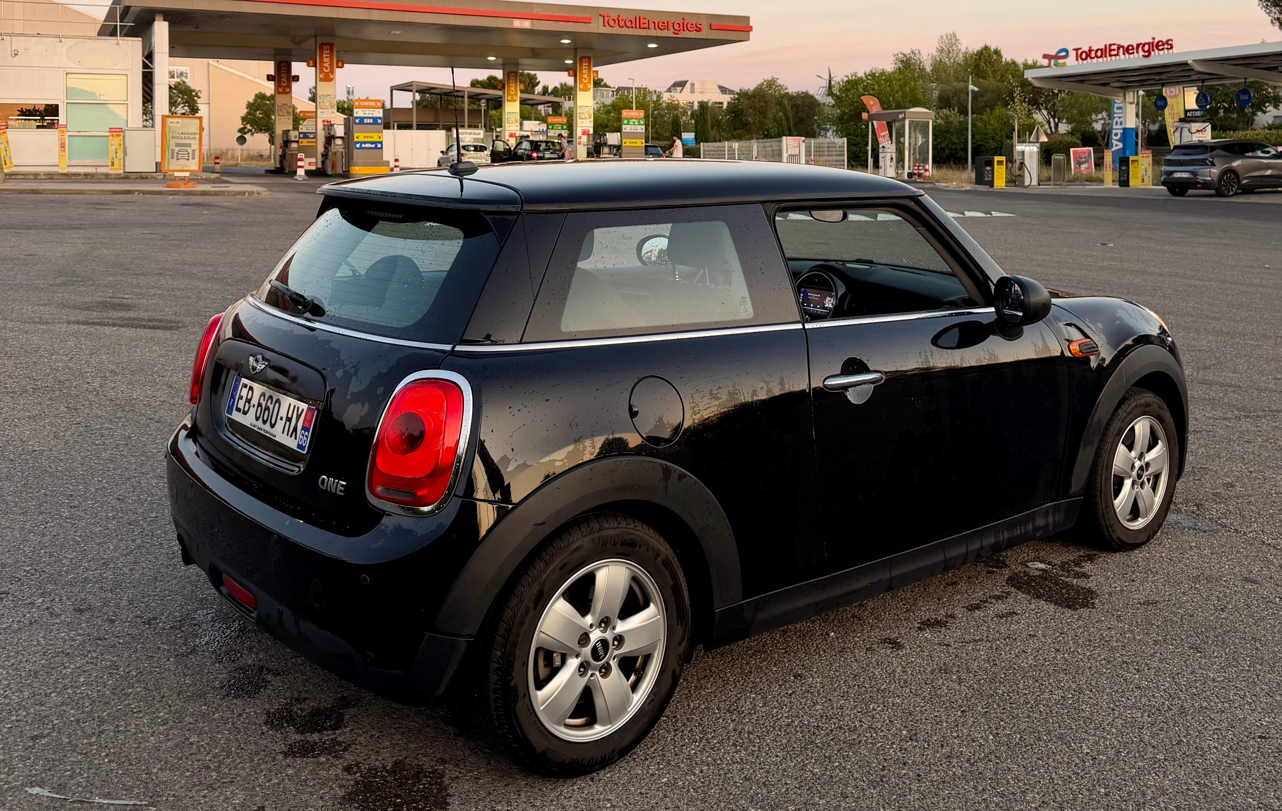 Mini Cooper F56 avec Climatisation