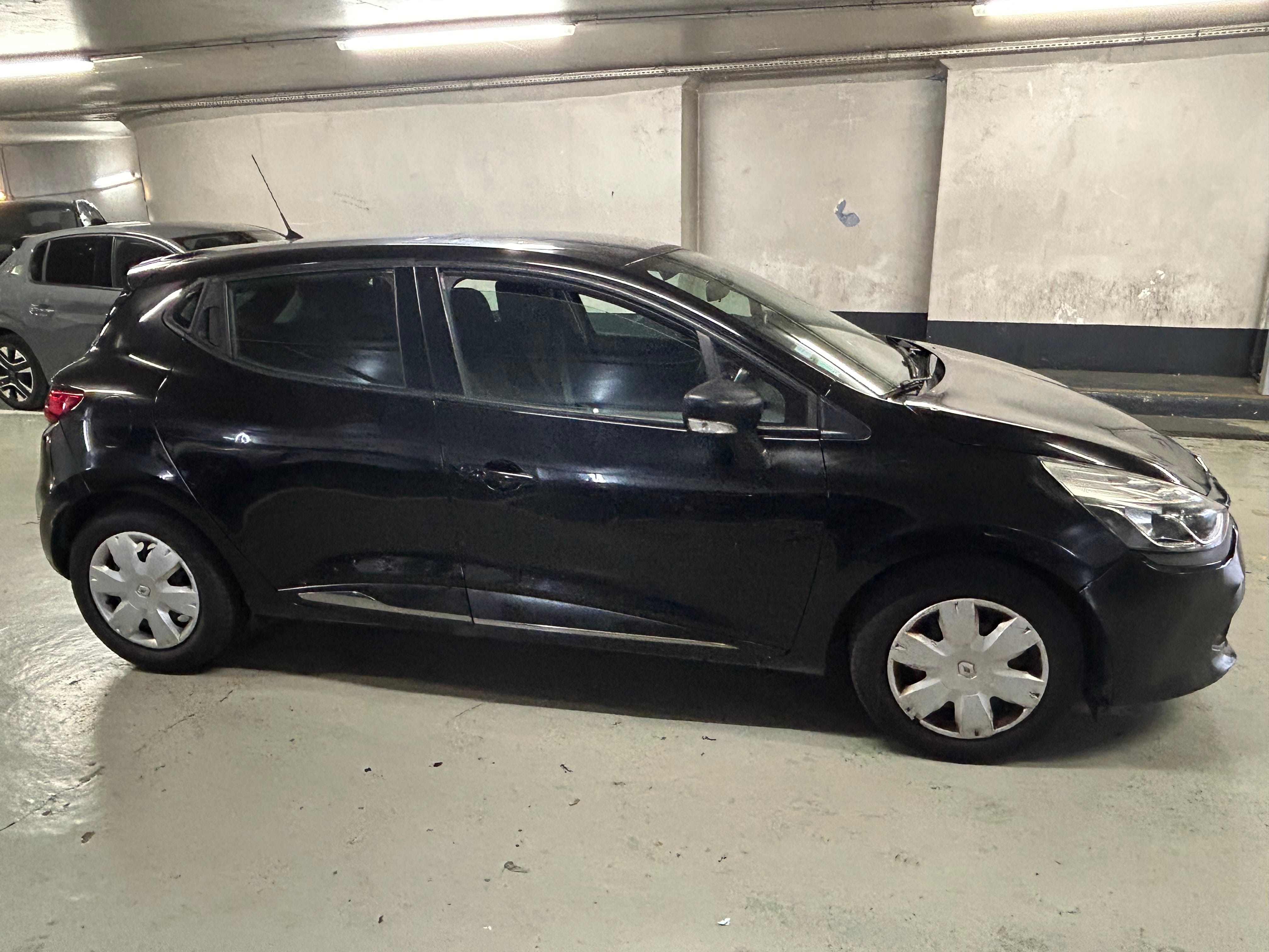Renault Clio avec Climatisation