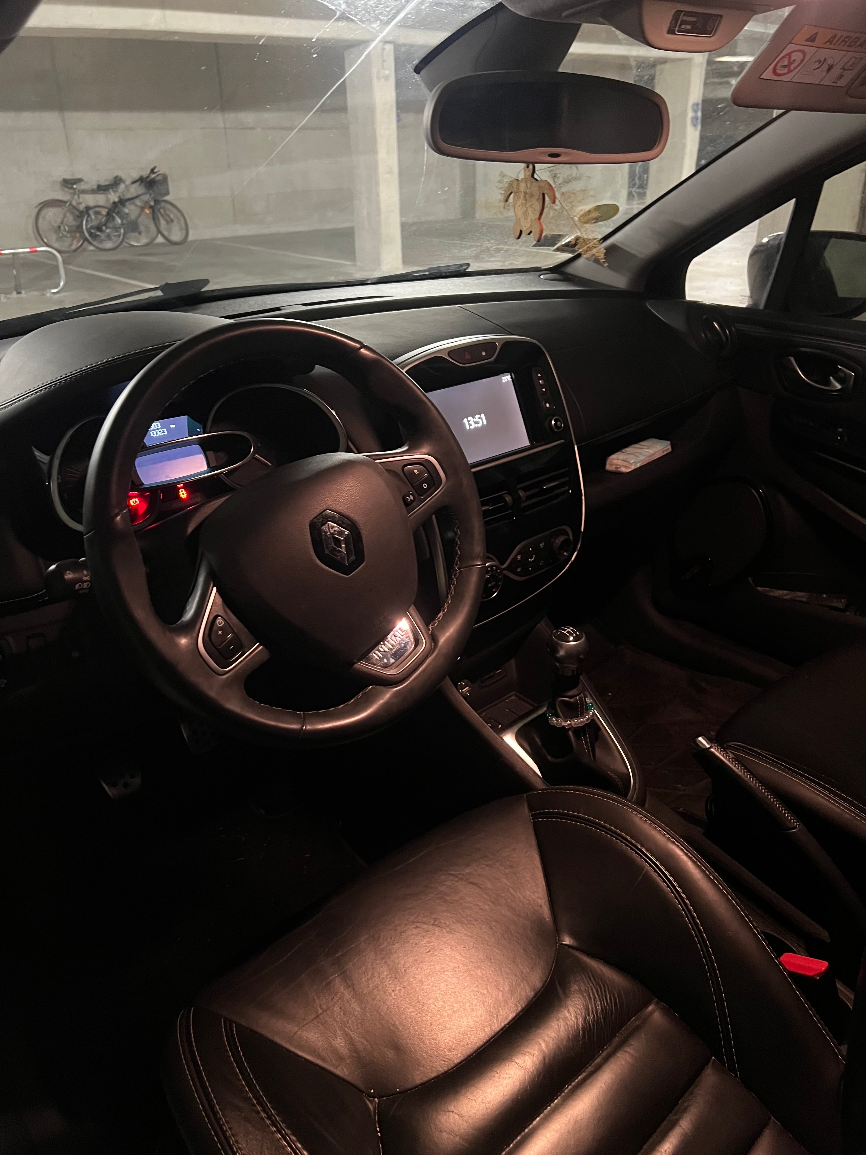 Renault Clio avec GPS