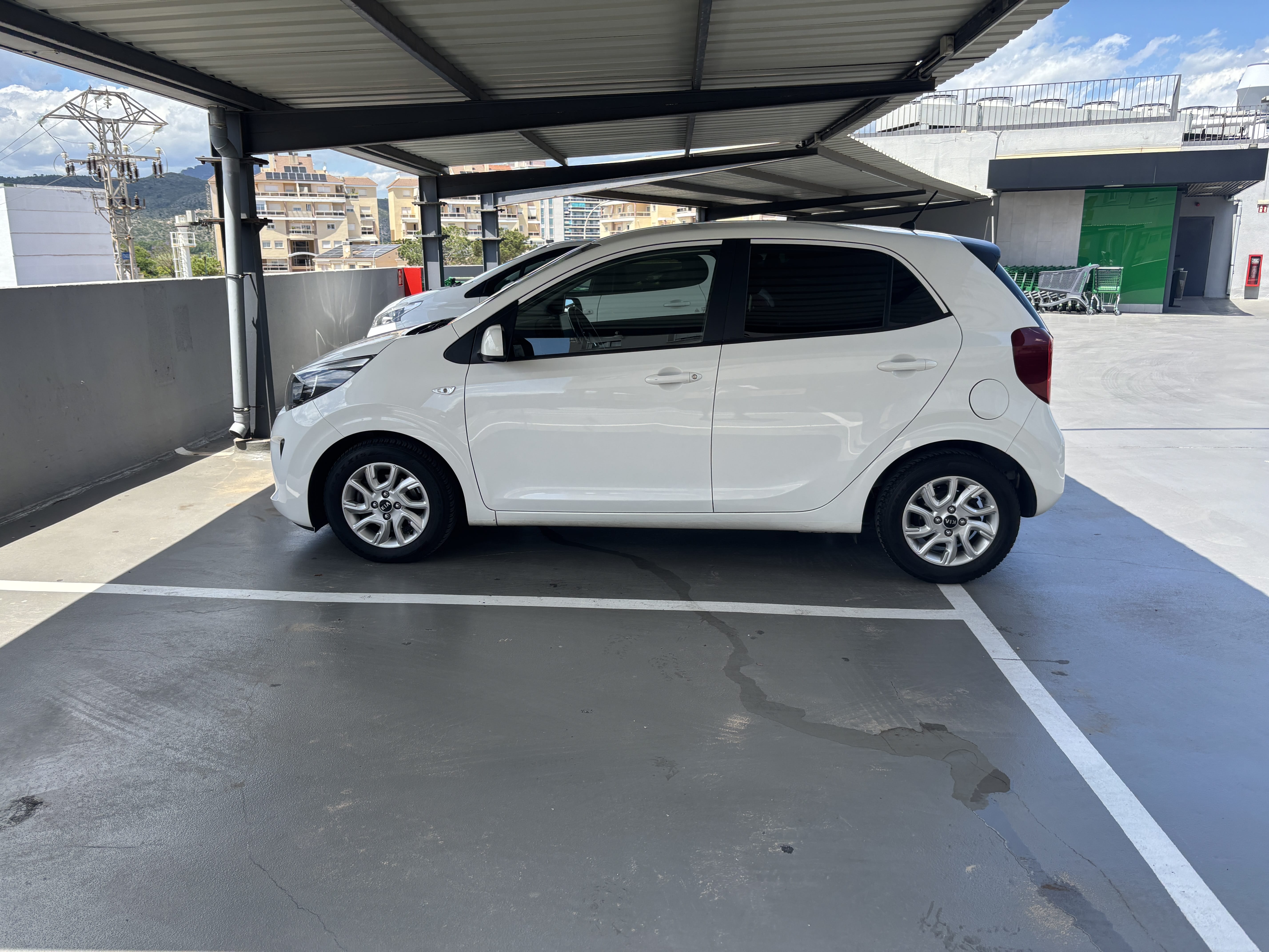 Kia Picanto 1.0 with Air conditioning