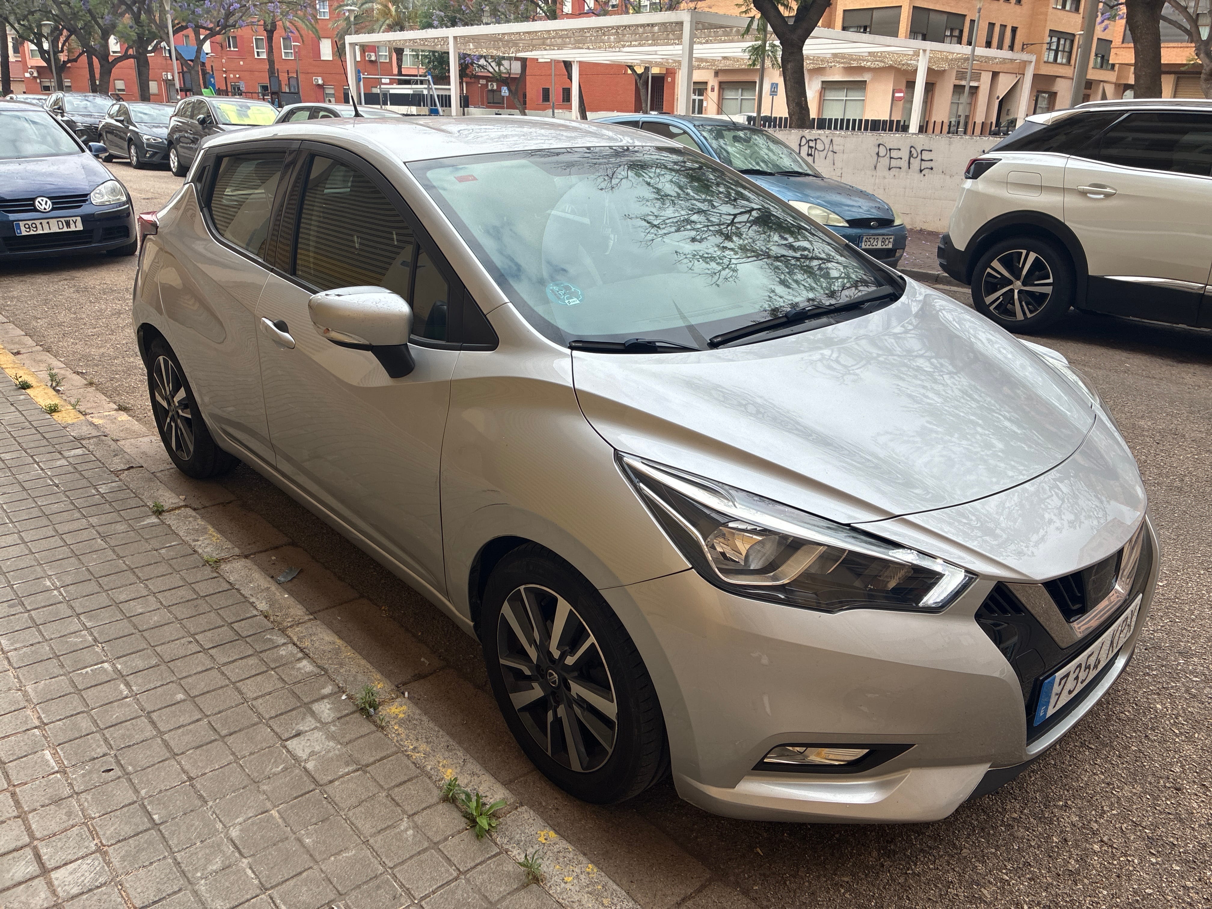 Nissan Micra con Aire acondicionado
