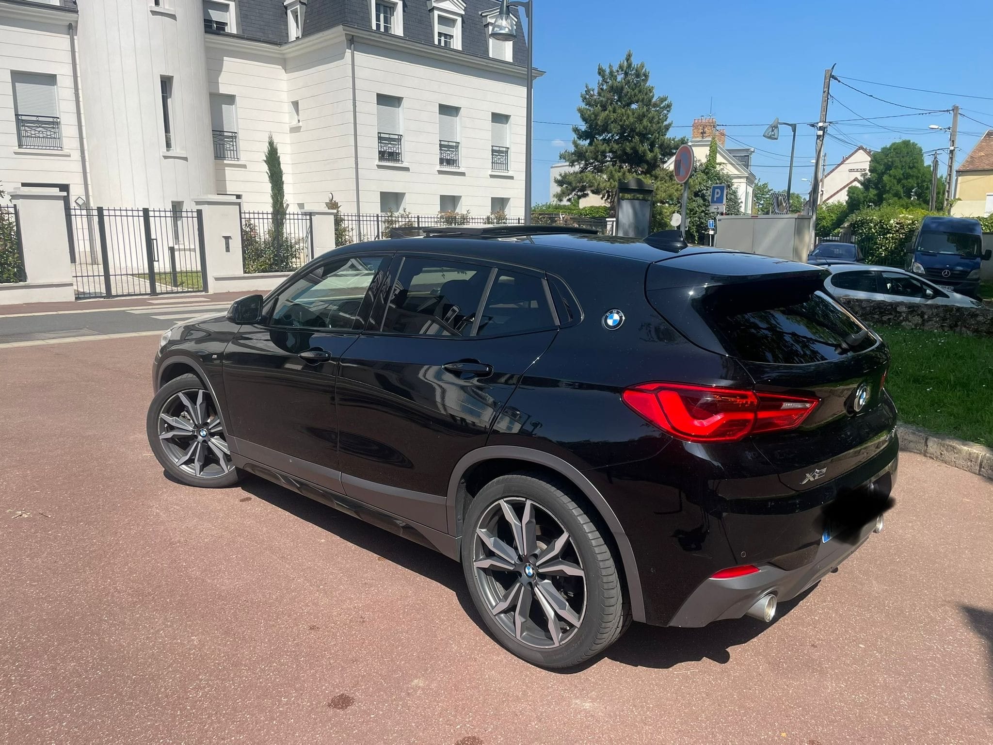 BMW X2 avec GPS