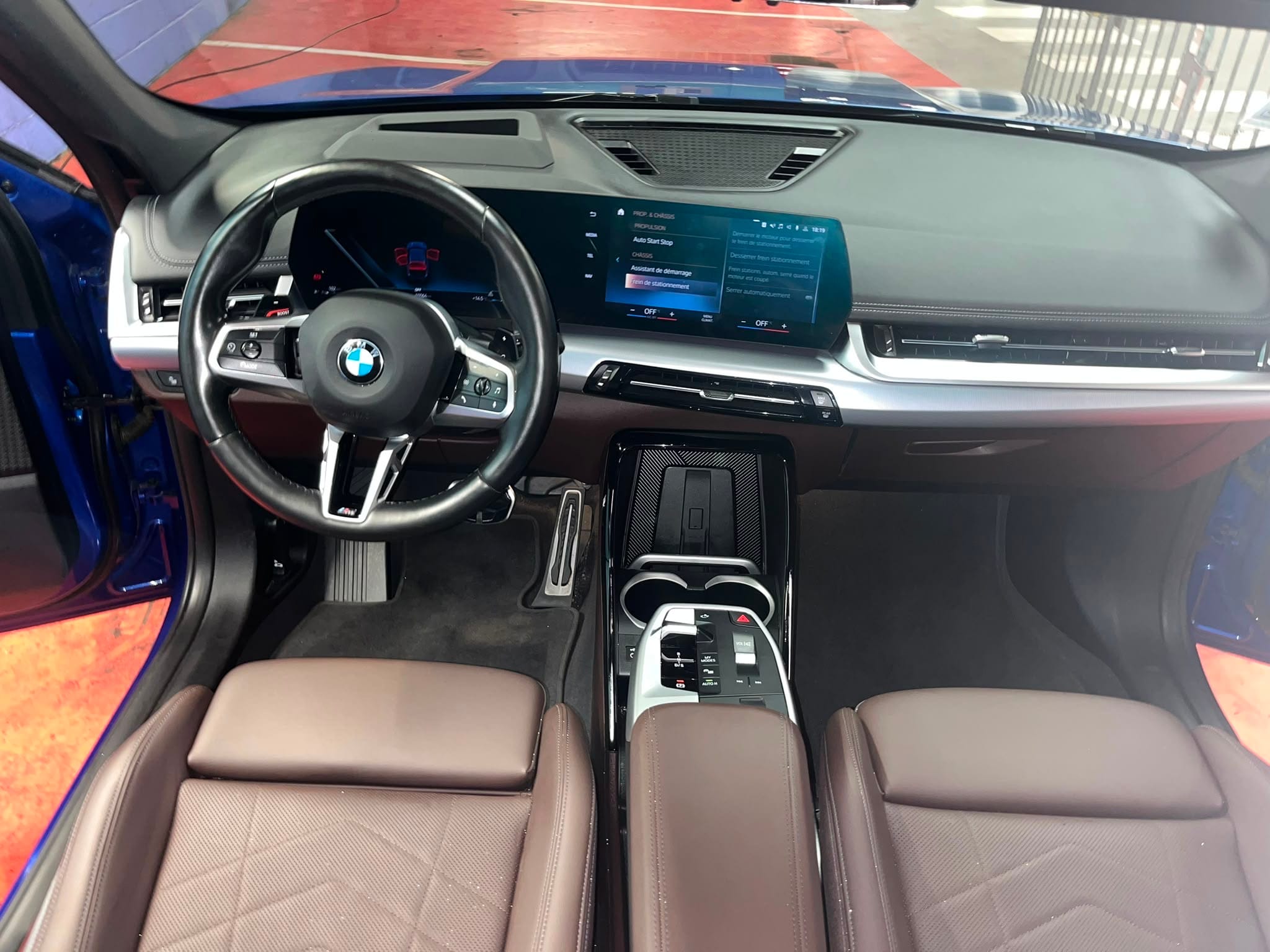 BMW iX1 avec GPS