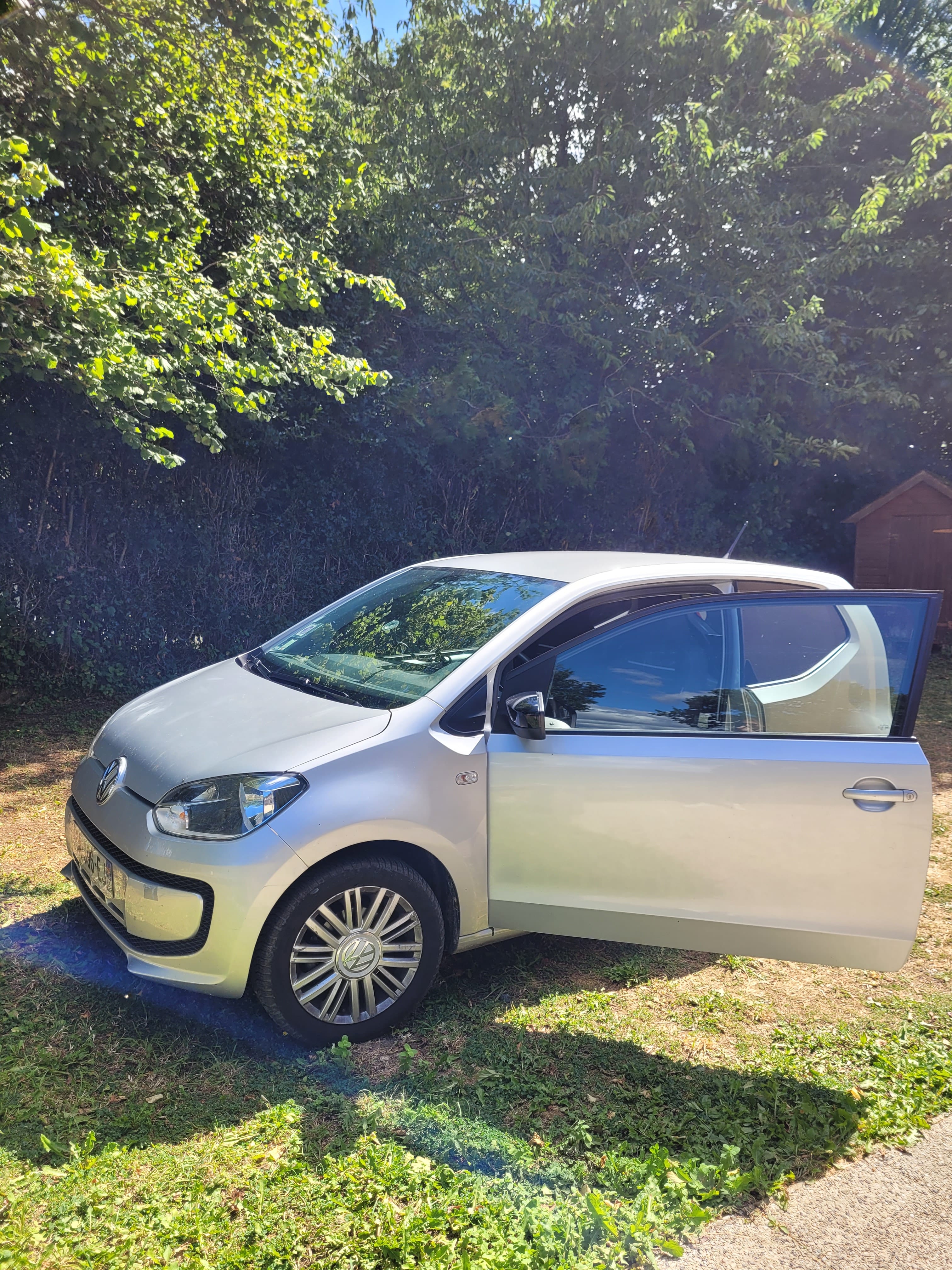 Volkswagen Up!, 2015, Essence 98, automatique