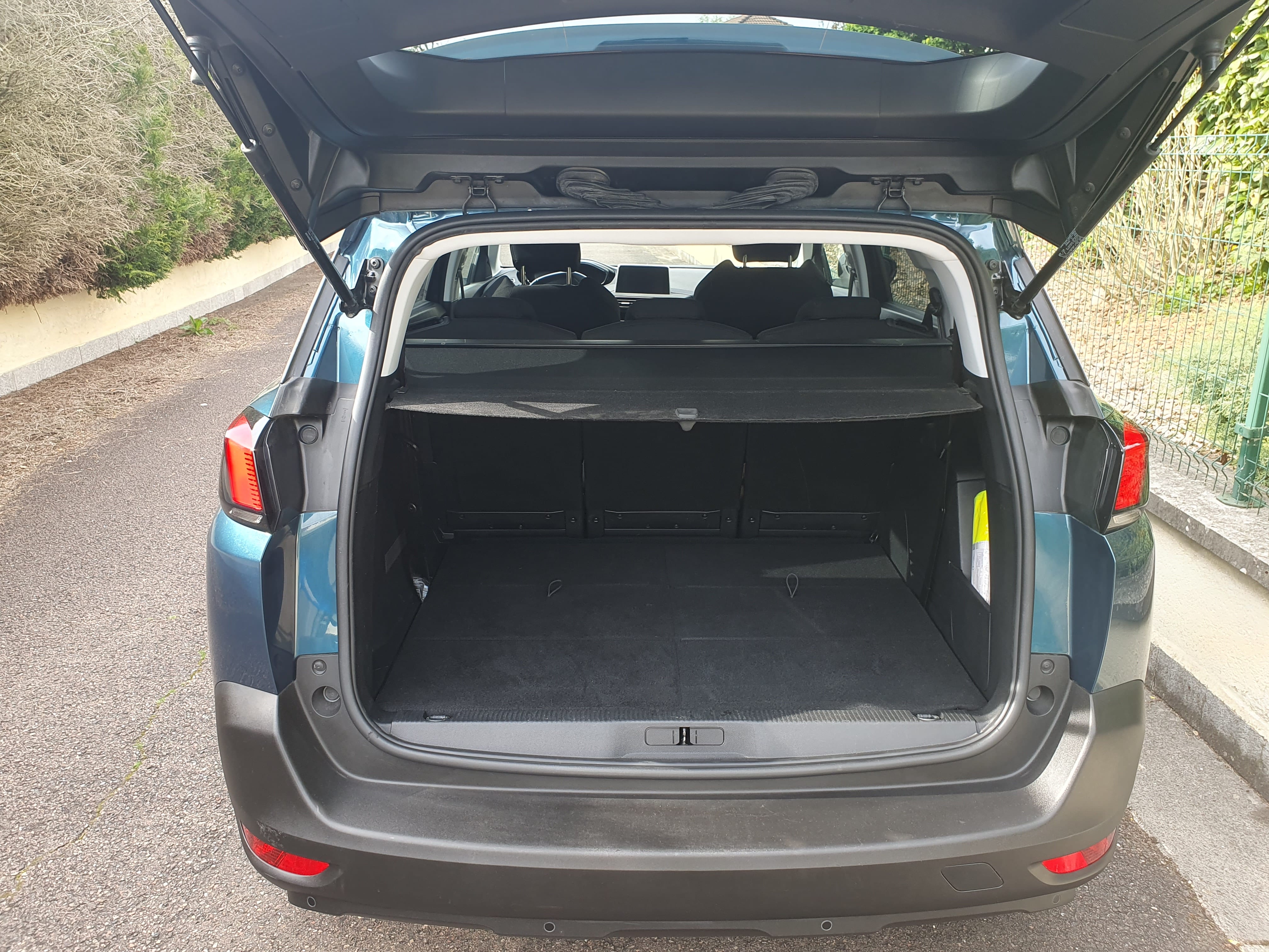 Peugeot 5008 Active Business avec Siège bébé