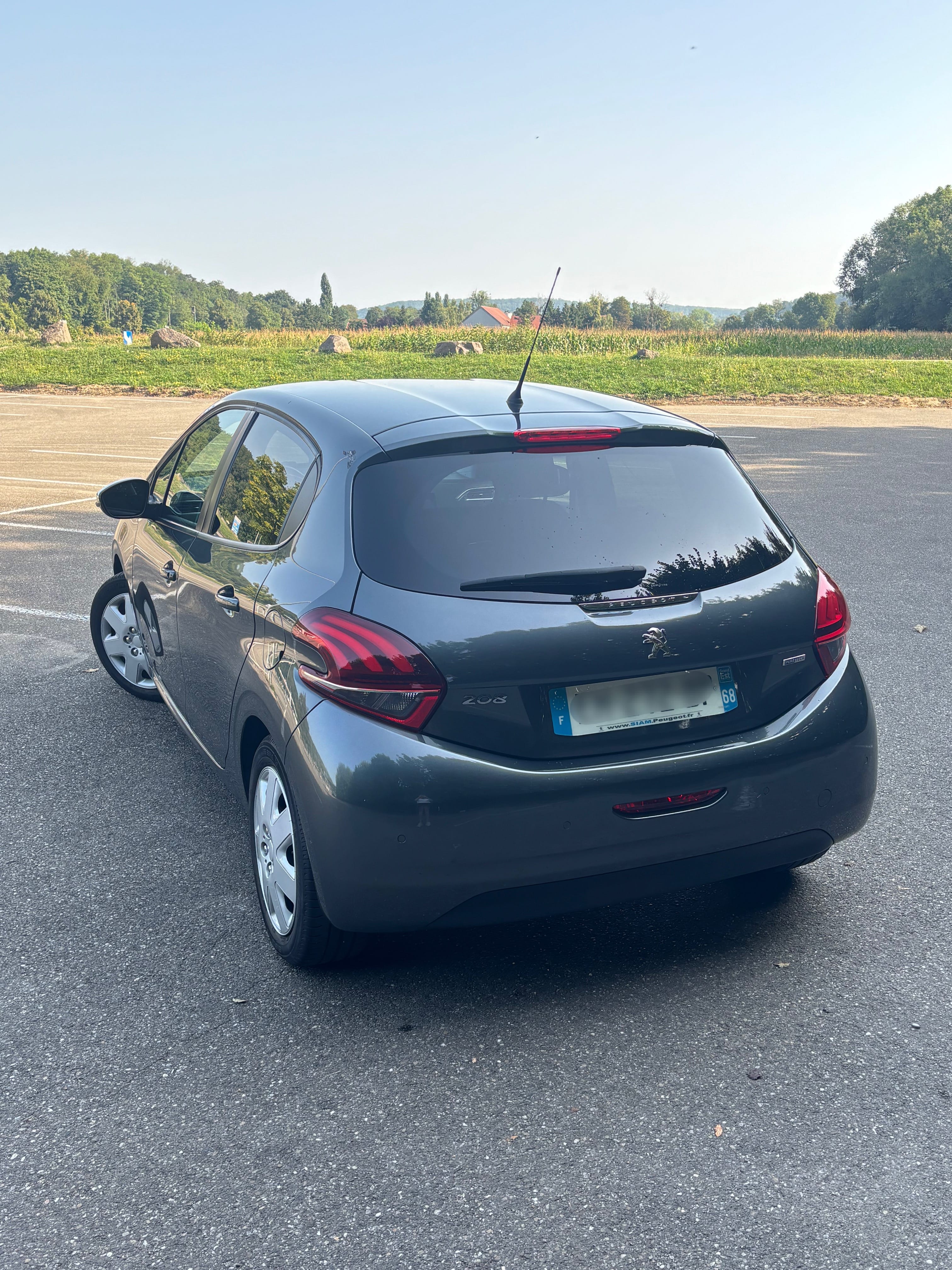 Peugeot 208 avec Régulateur de vitesse